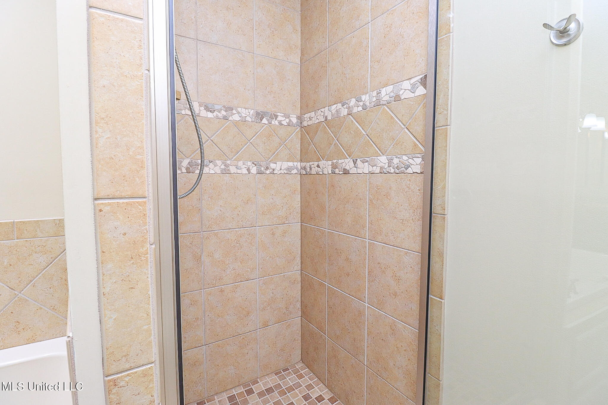 65 Breakers Lane Property Photo 29