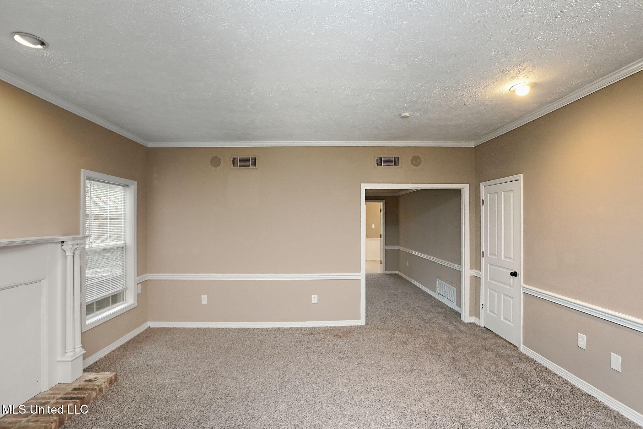 3527 Edmar Place Property Photo 6