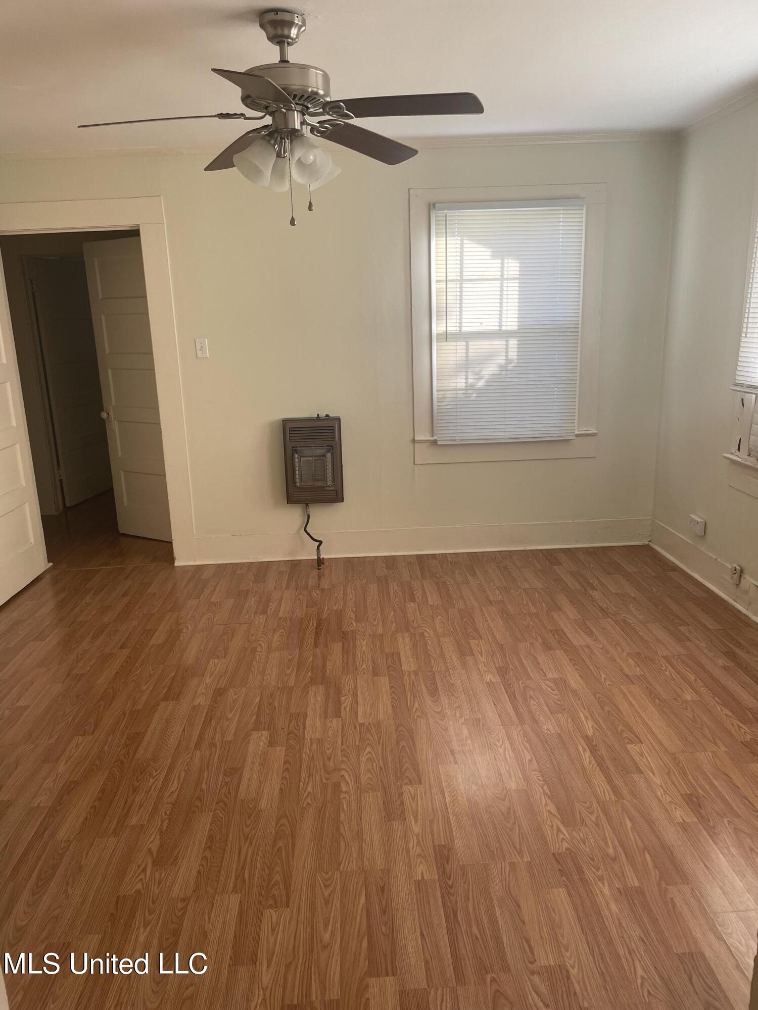 305 Nw 3rd Avenue Property Photo 14