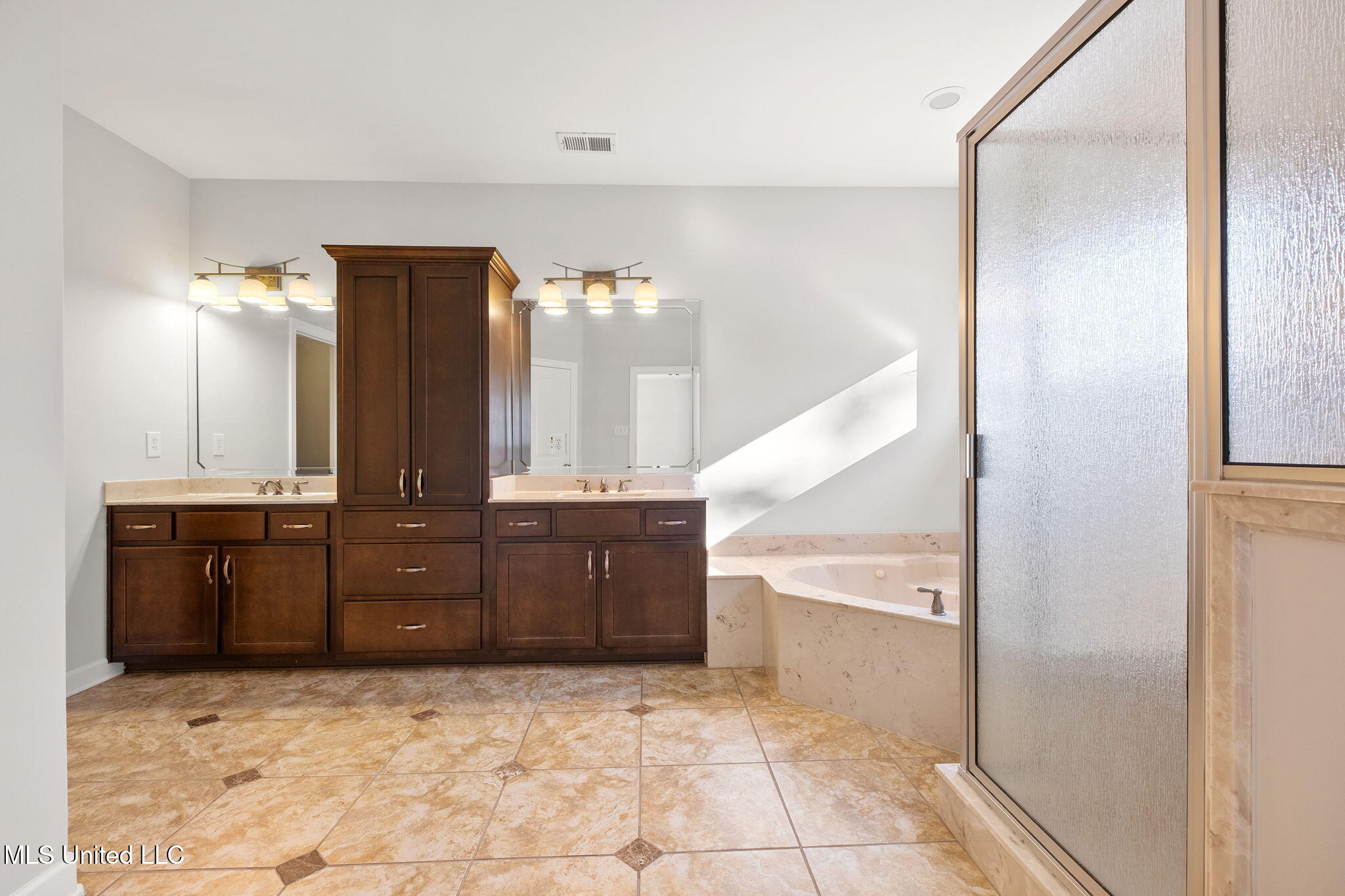 14259 Chapel Ridge Trail Property Photo 31