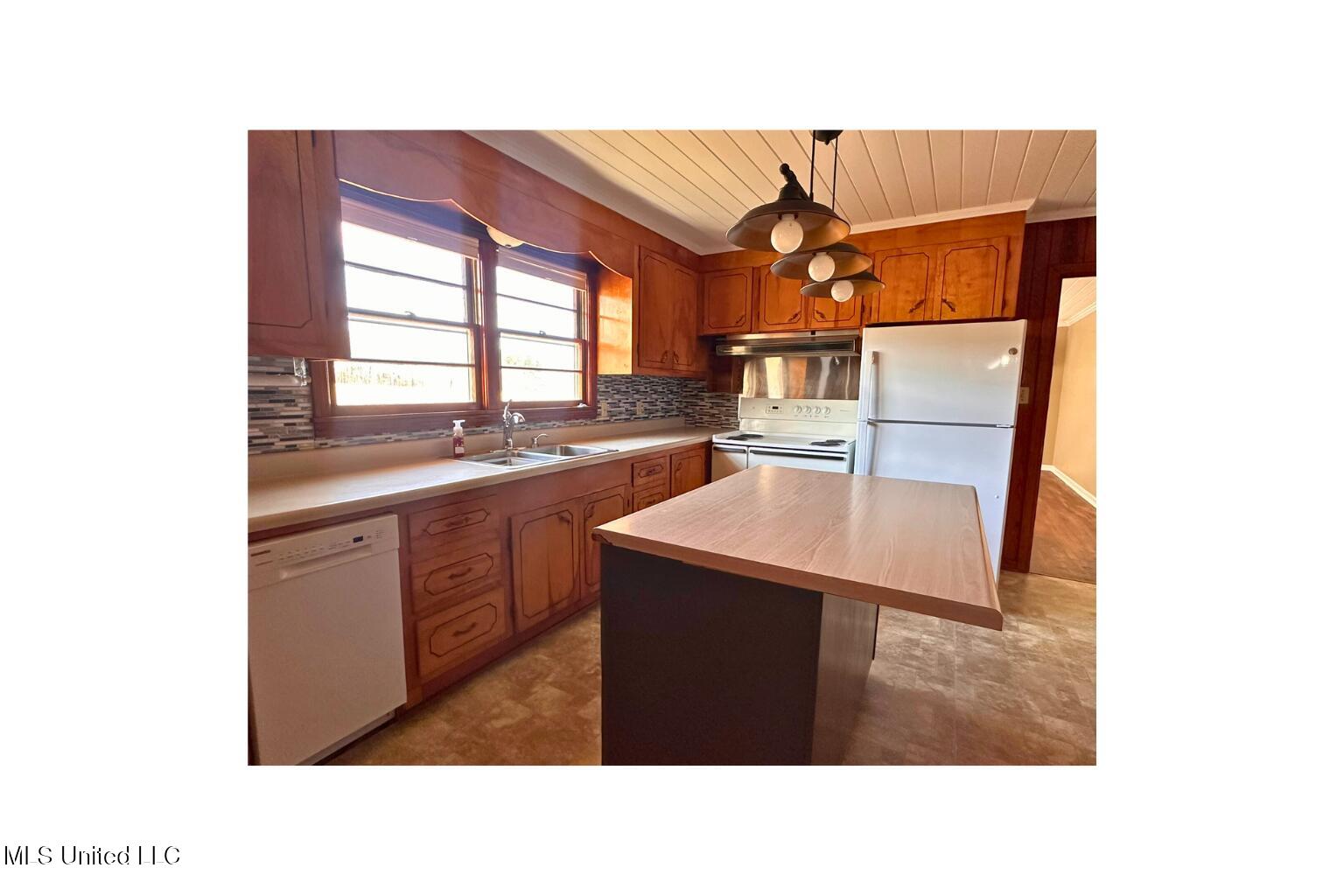 11080 Road 779 Property Photo 21