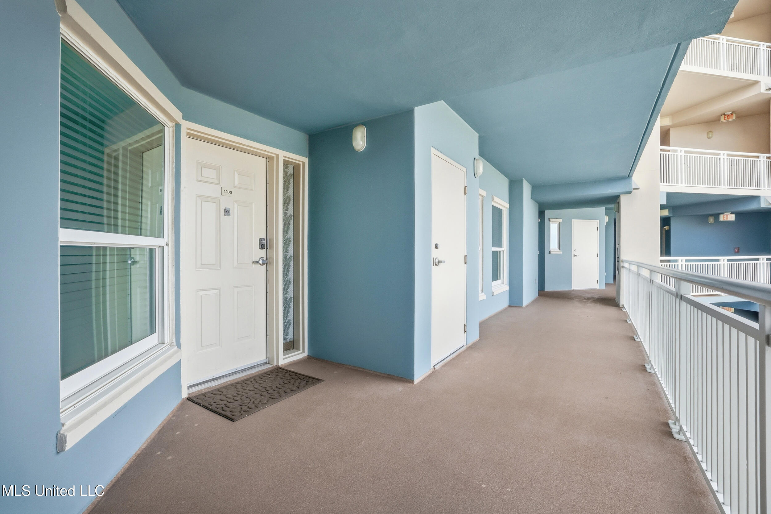 2230 Beach Drive Property Photo 8