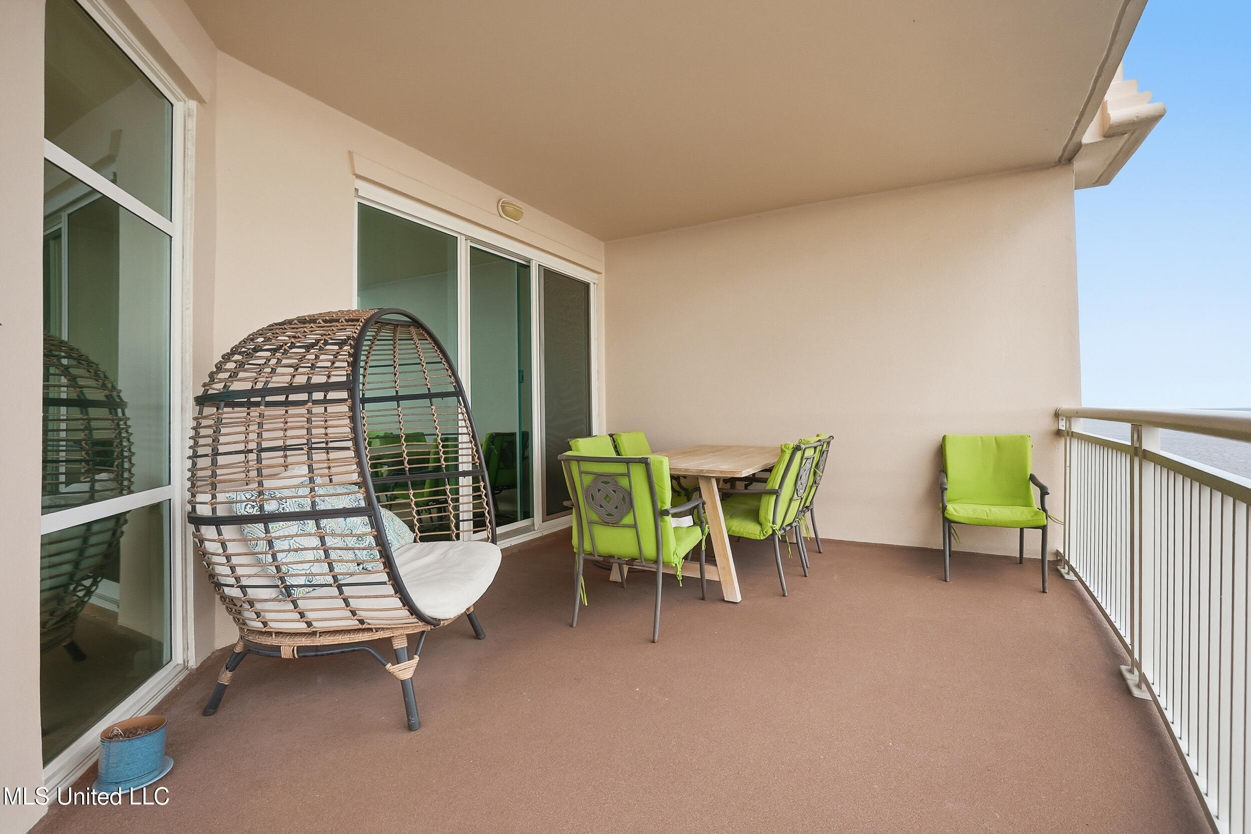 2230 Beach Drive Property Photo 41