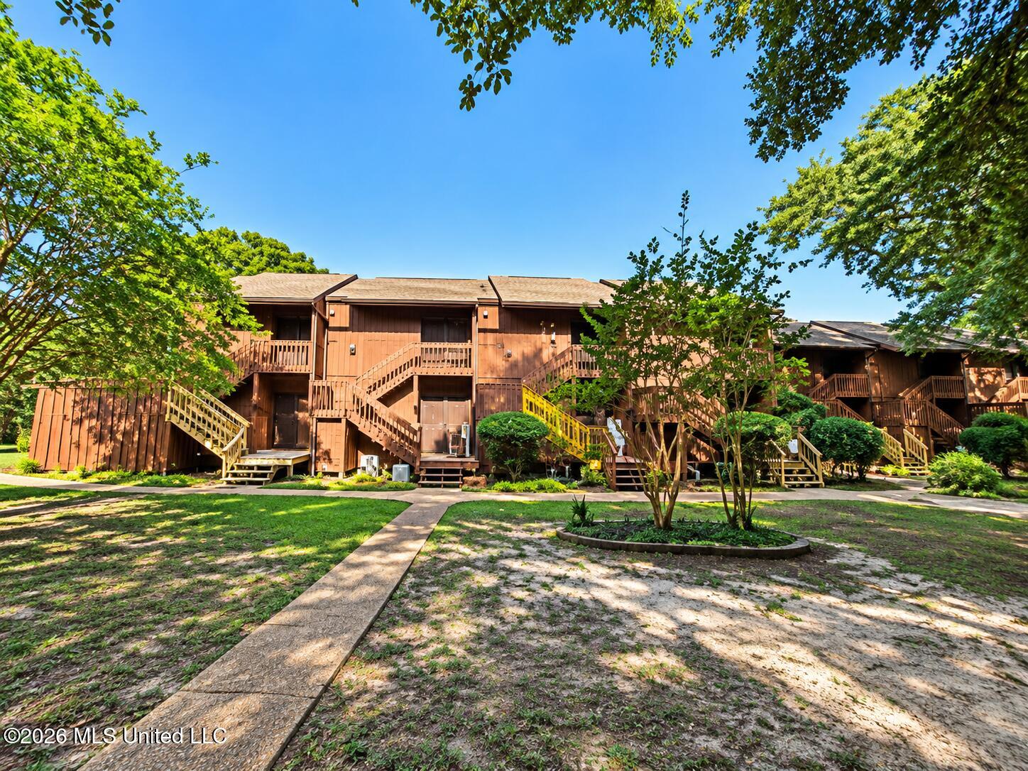 208 Lakeside Villa Property Photo 1