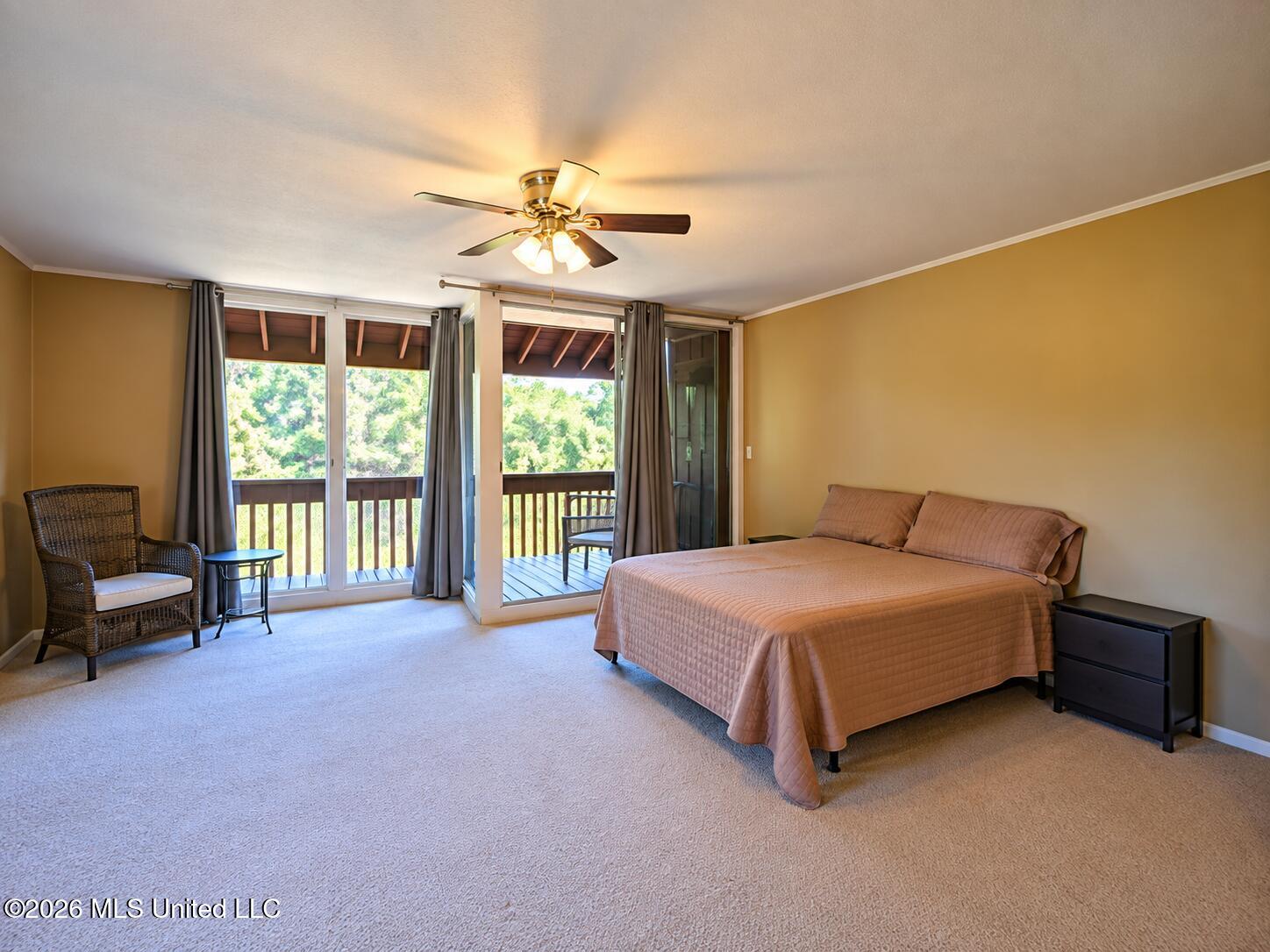 208 Lakeside Villa Property Photo 7
