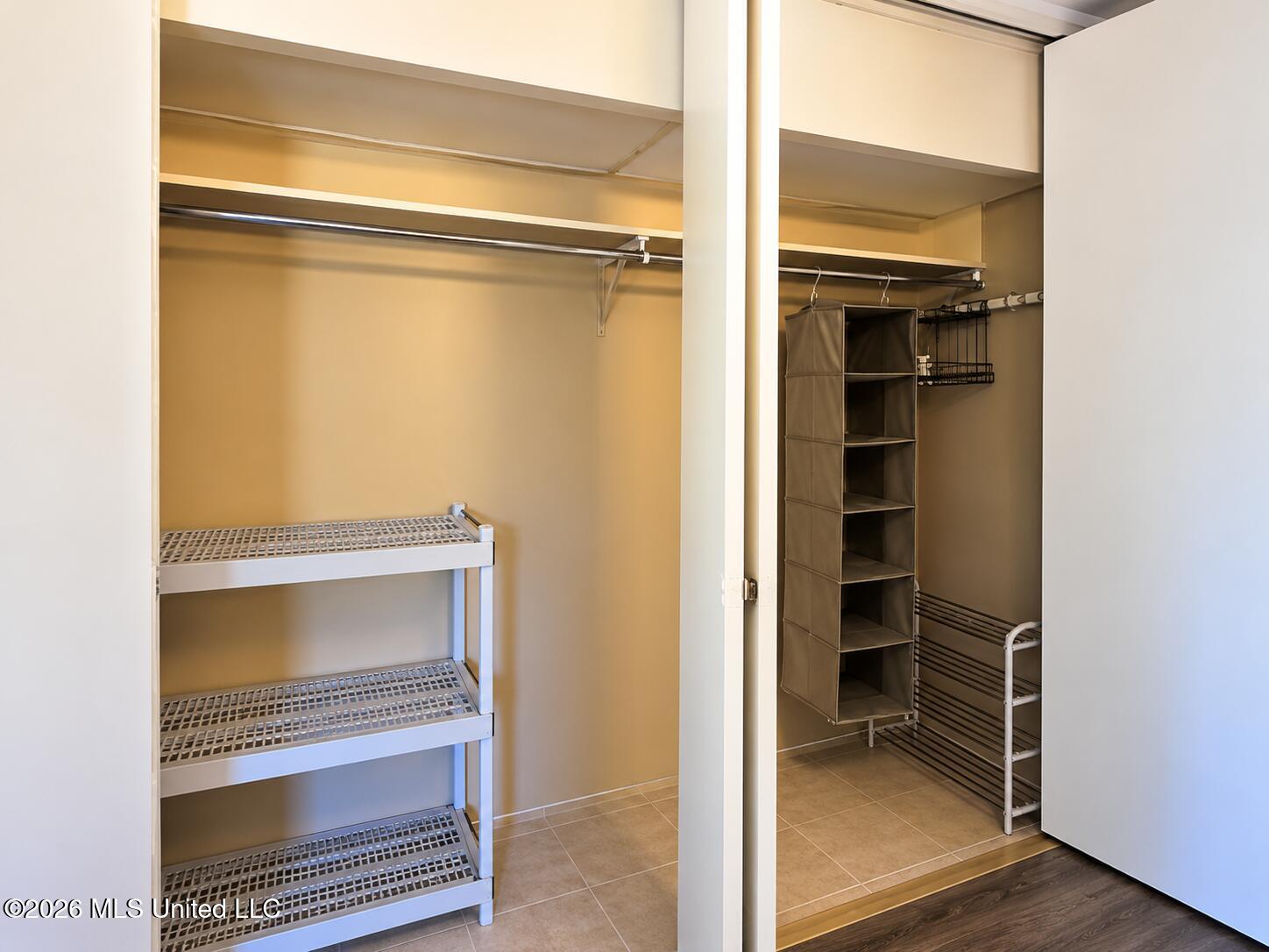 208 Lakeside Villa Property Photo 10
