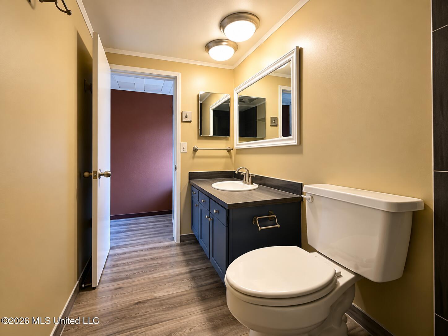 208 Lakeside Villa Property Photo 12