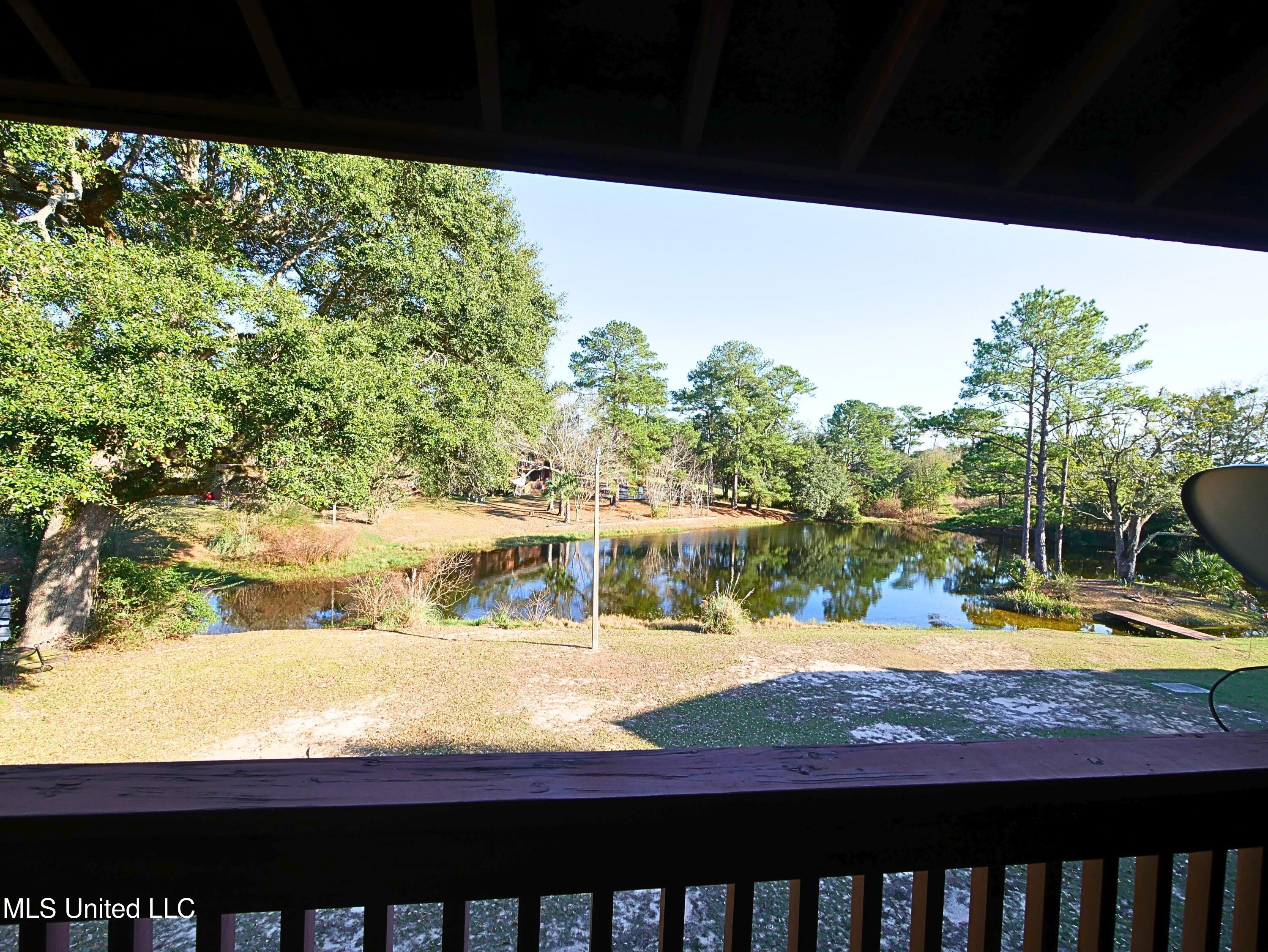 208 Lakeside Villa Property Photo 14