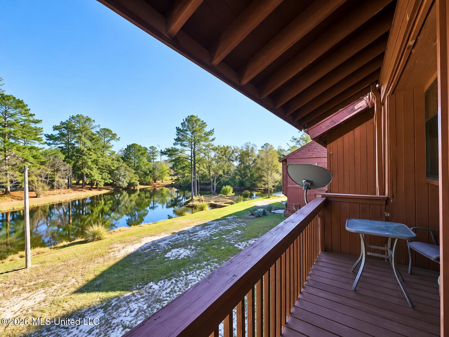 208 Lakeside Villa Property Photo 14