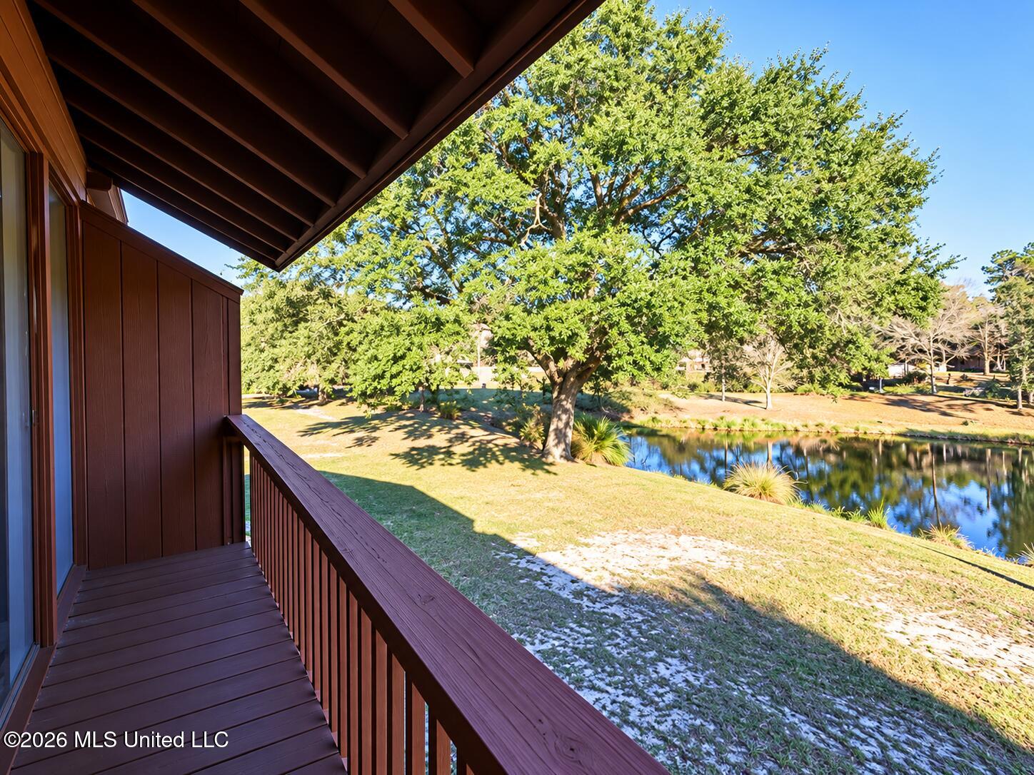 208 Lakeside Villa Property Photo 15