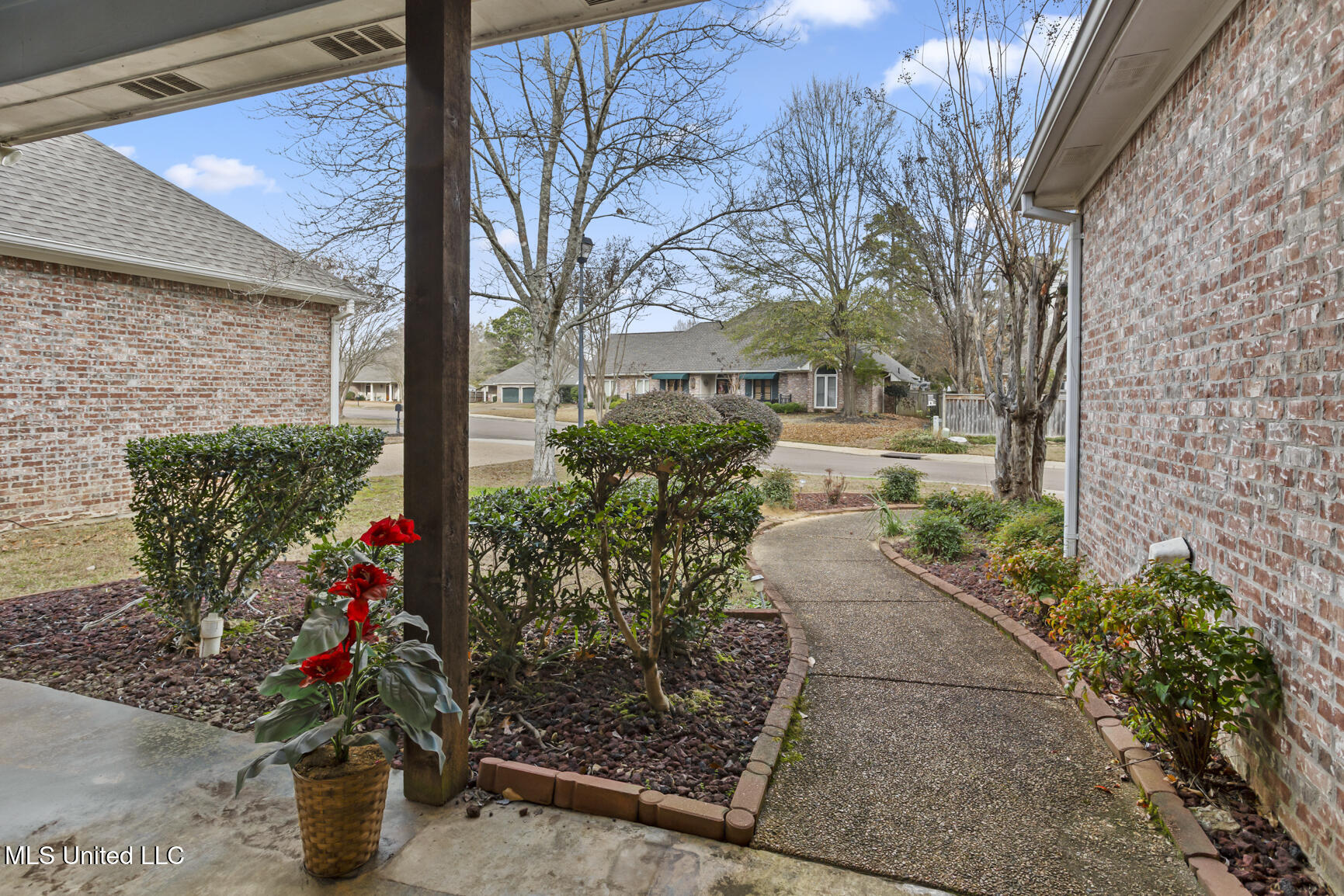 231 Garden Street Property Photo 3