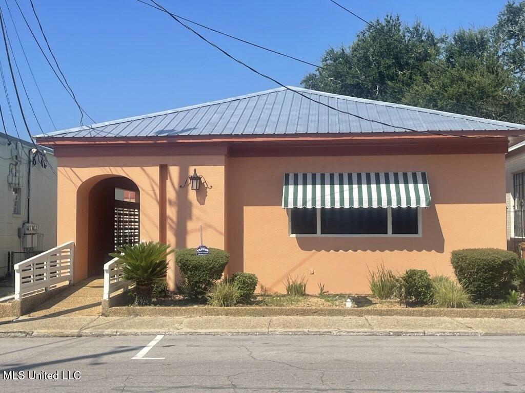 177 Lameuse Street Property Photo 1