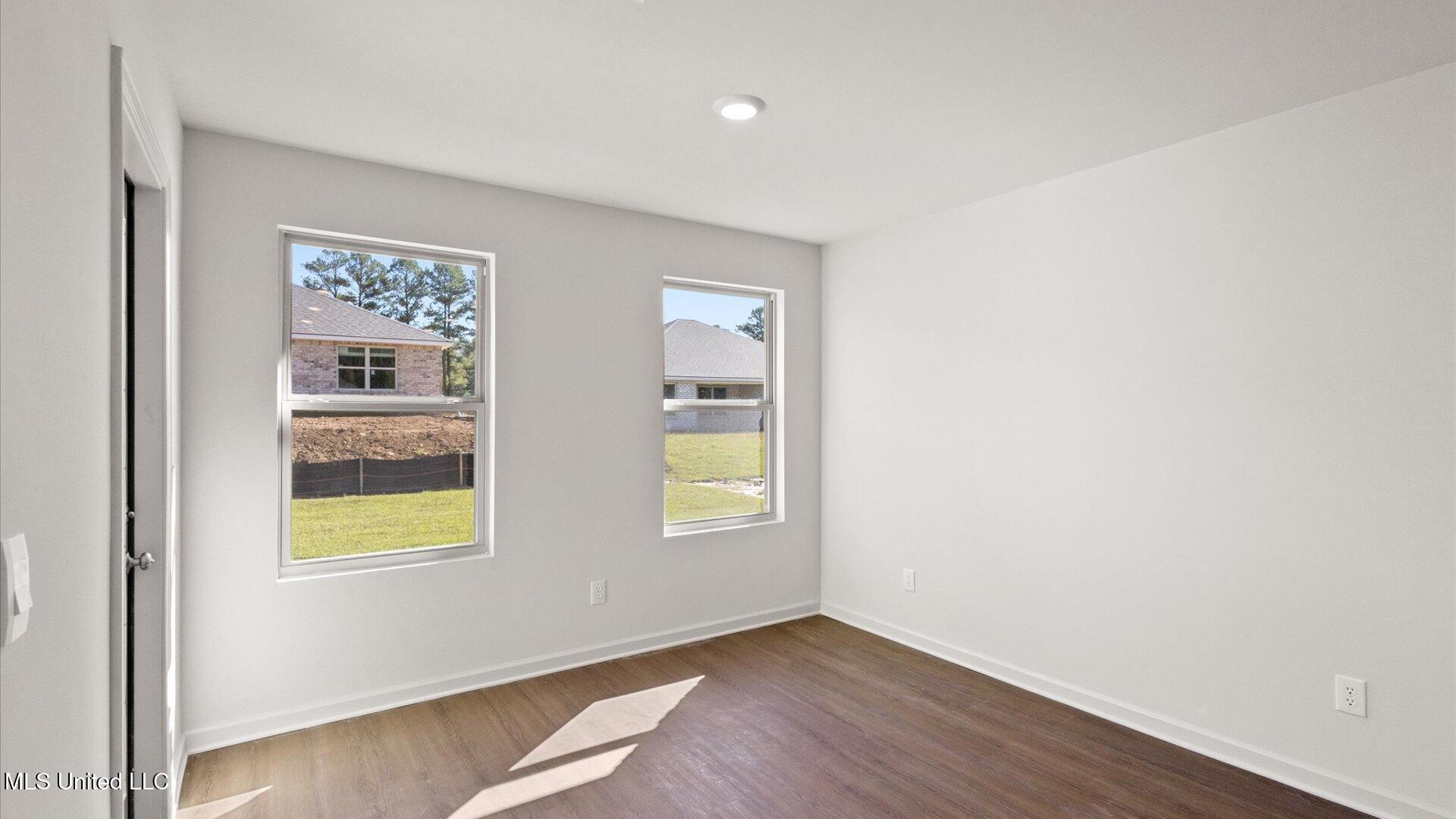 220 Raulston Drive Property Photo 8