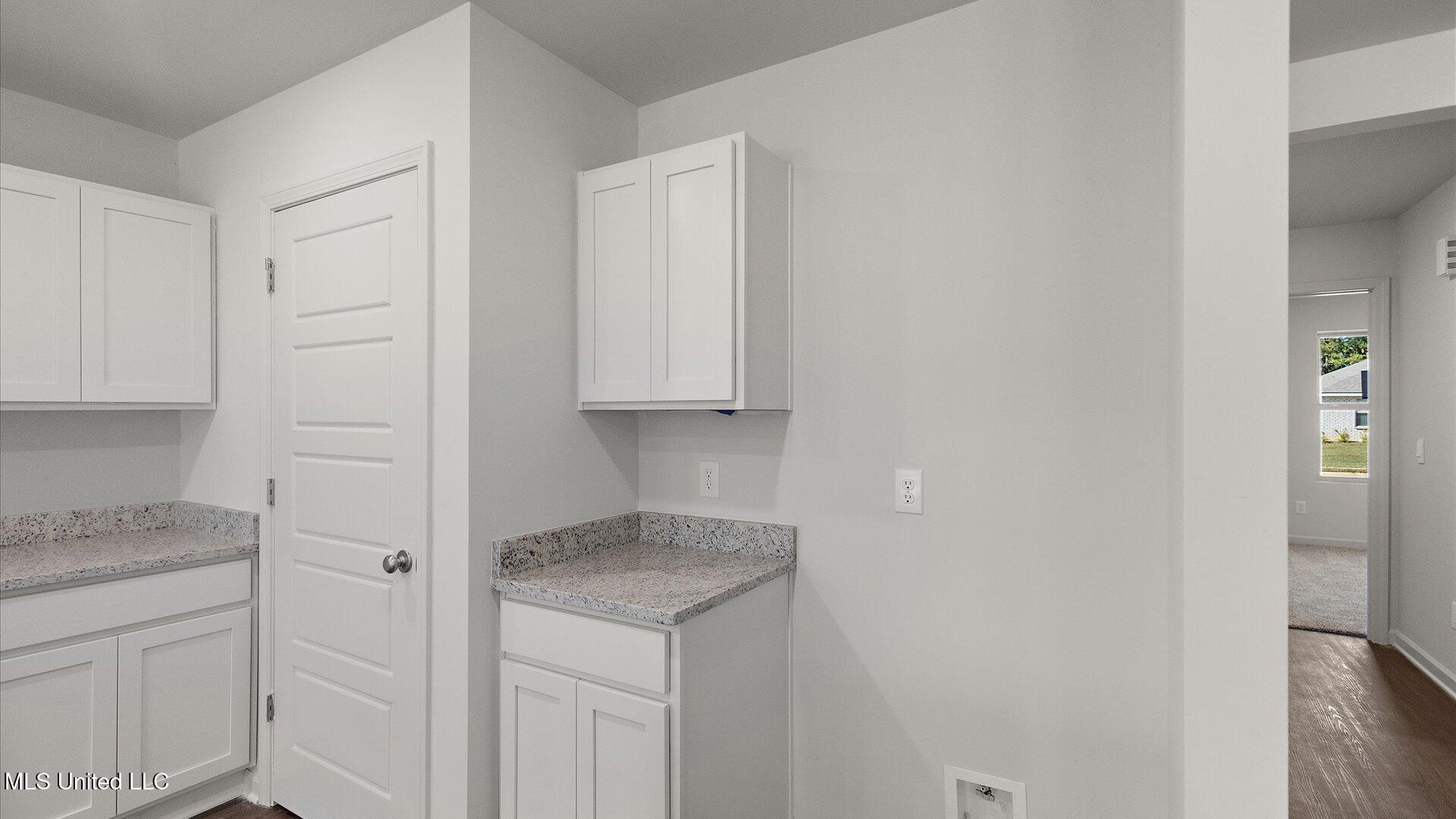 220 Raulston Drive Property Photo 15