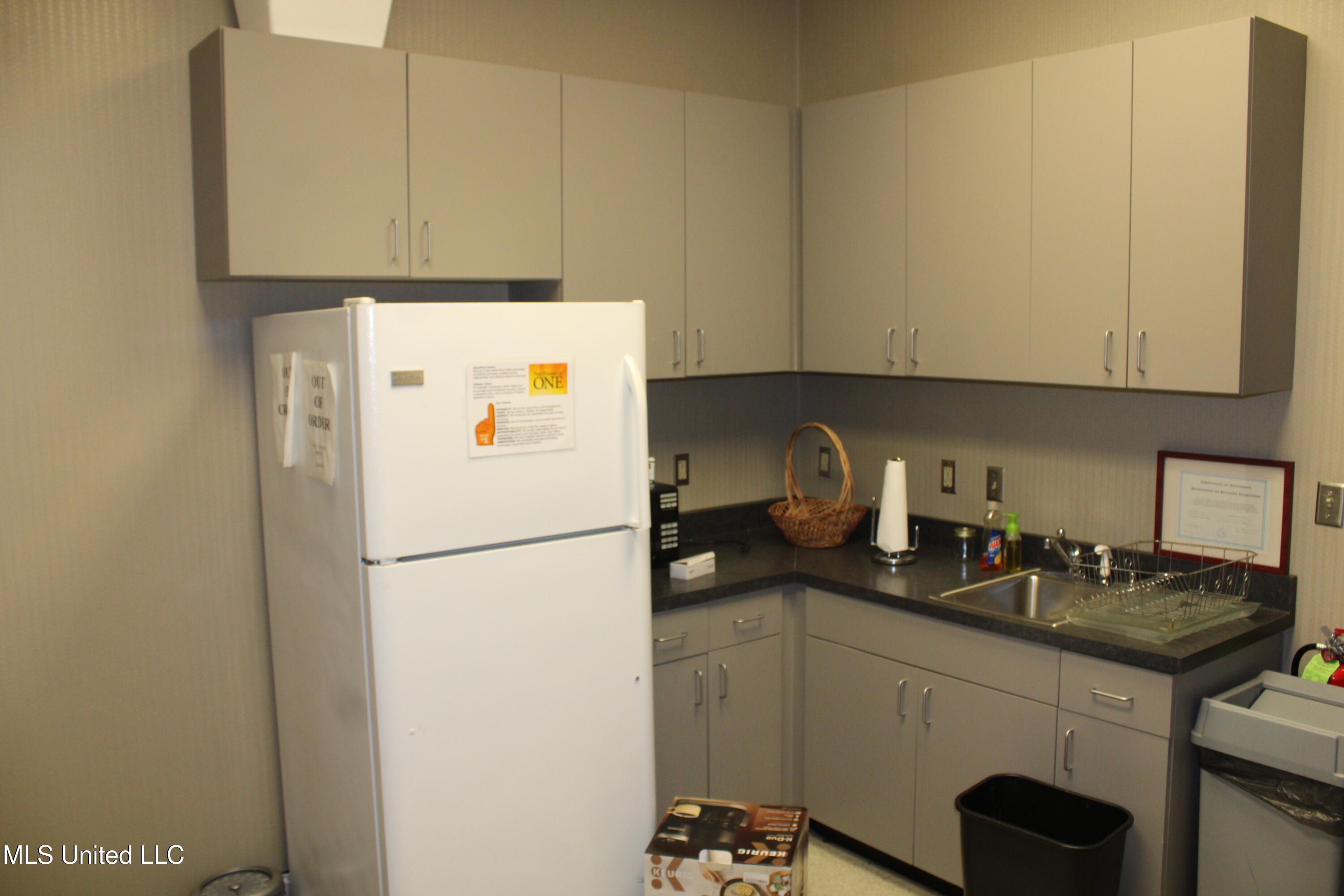 2304 Goodman Road Property Photo 18