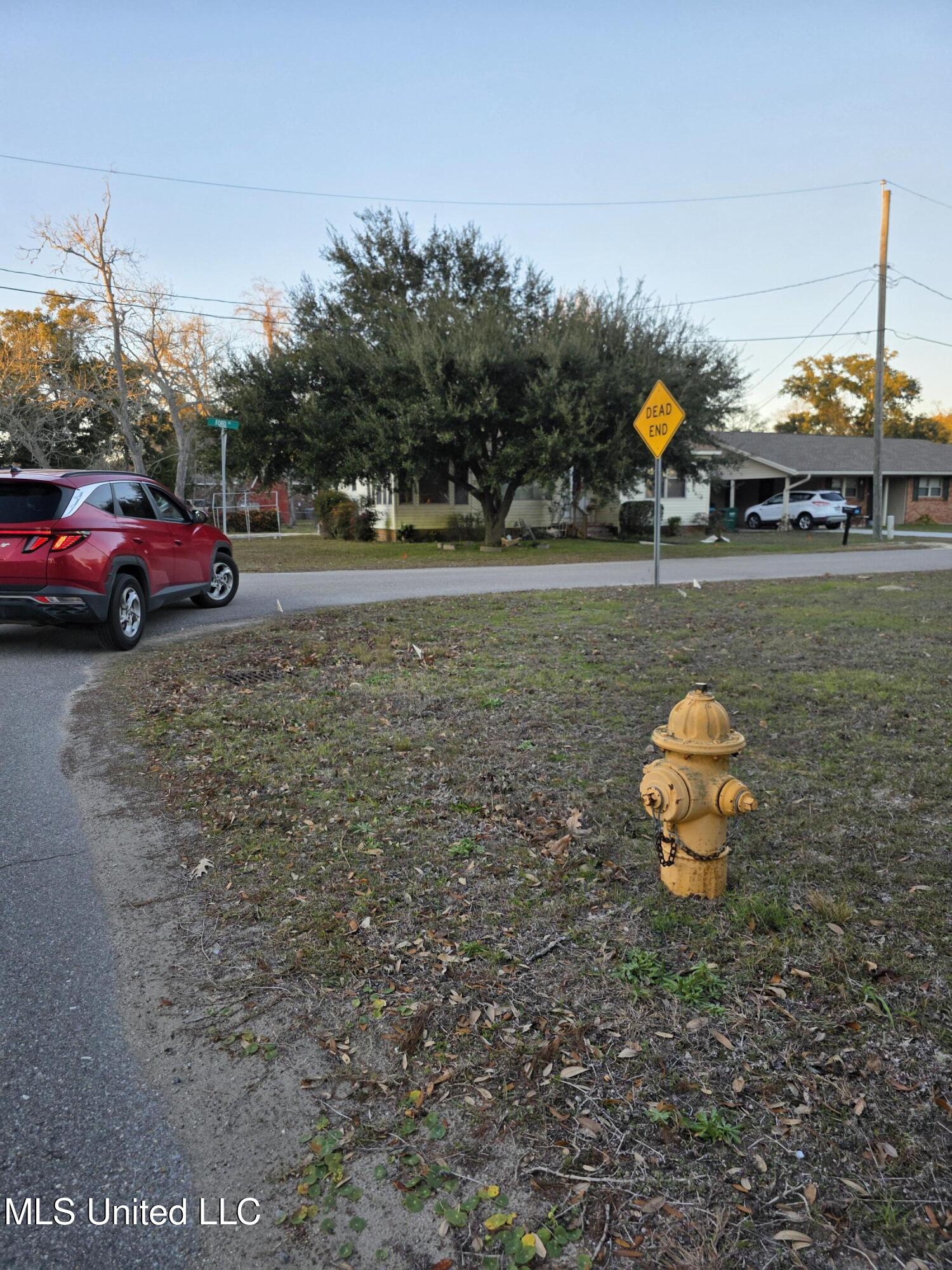 624 Fournier Avenue Property Photo 2
