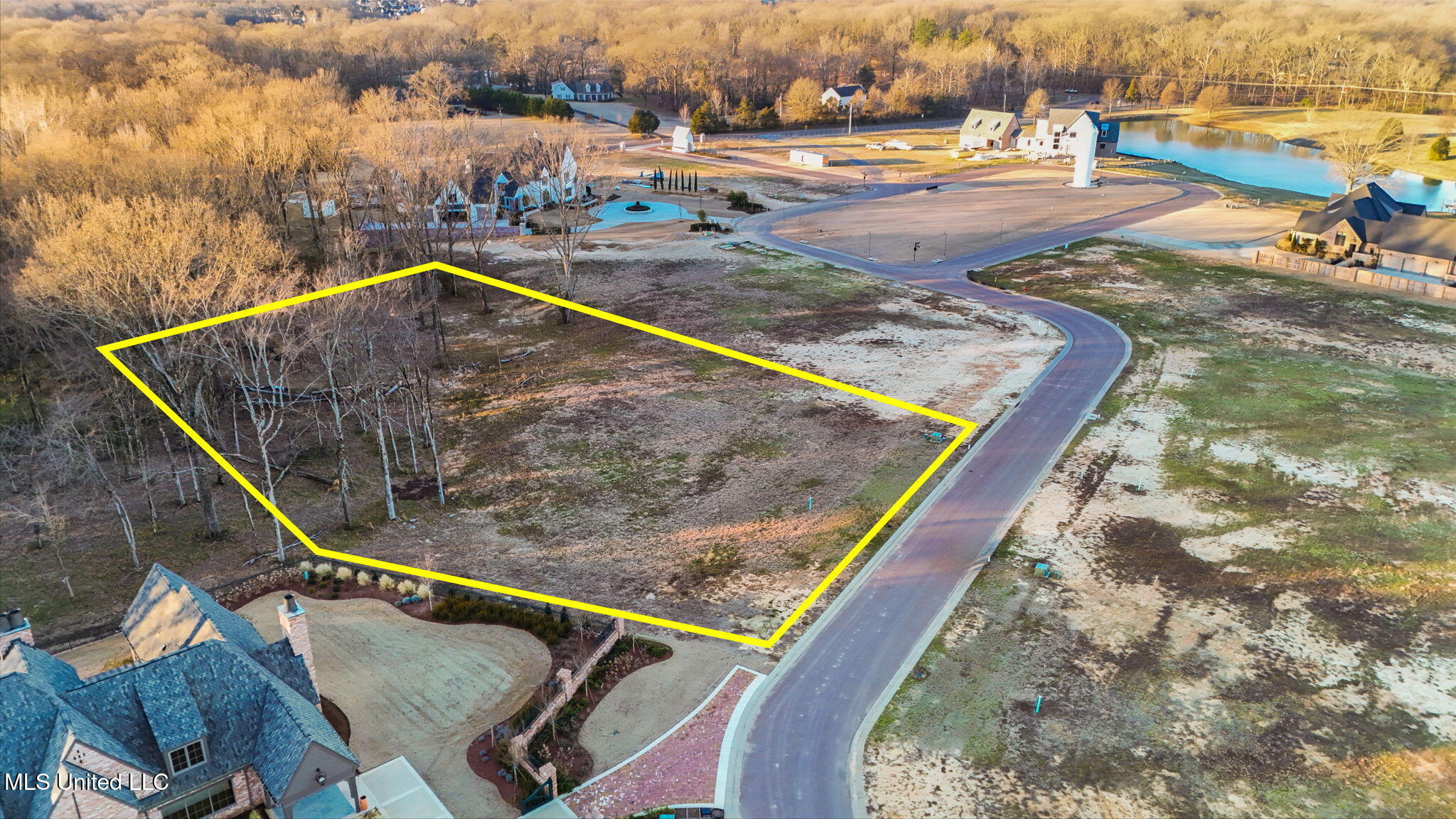 870 Red Cedar Loop Property Photo 4