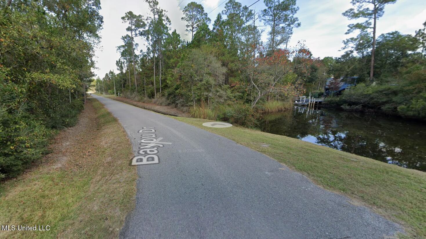 01 Bayou Drive Property Photo 3