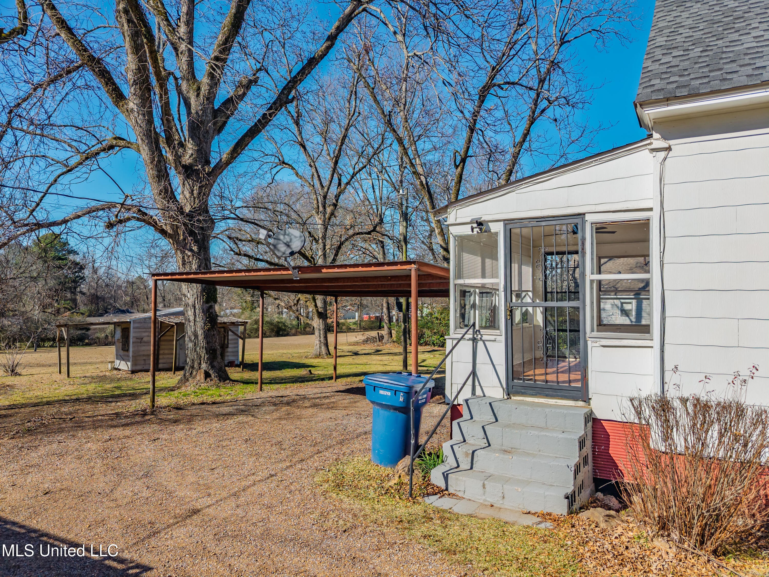210 Eureka Street Property Photo 5