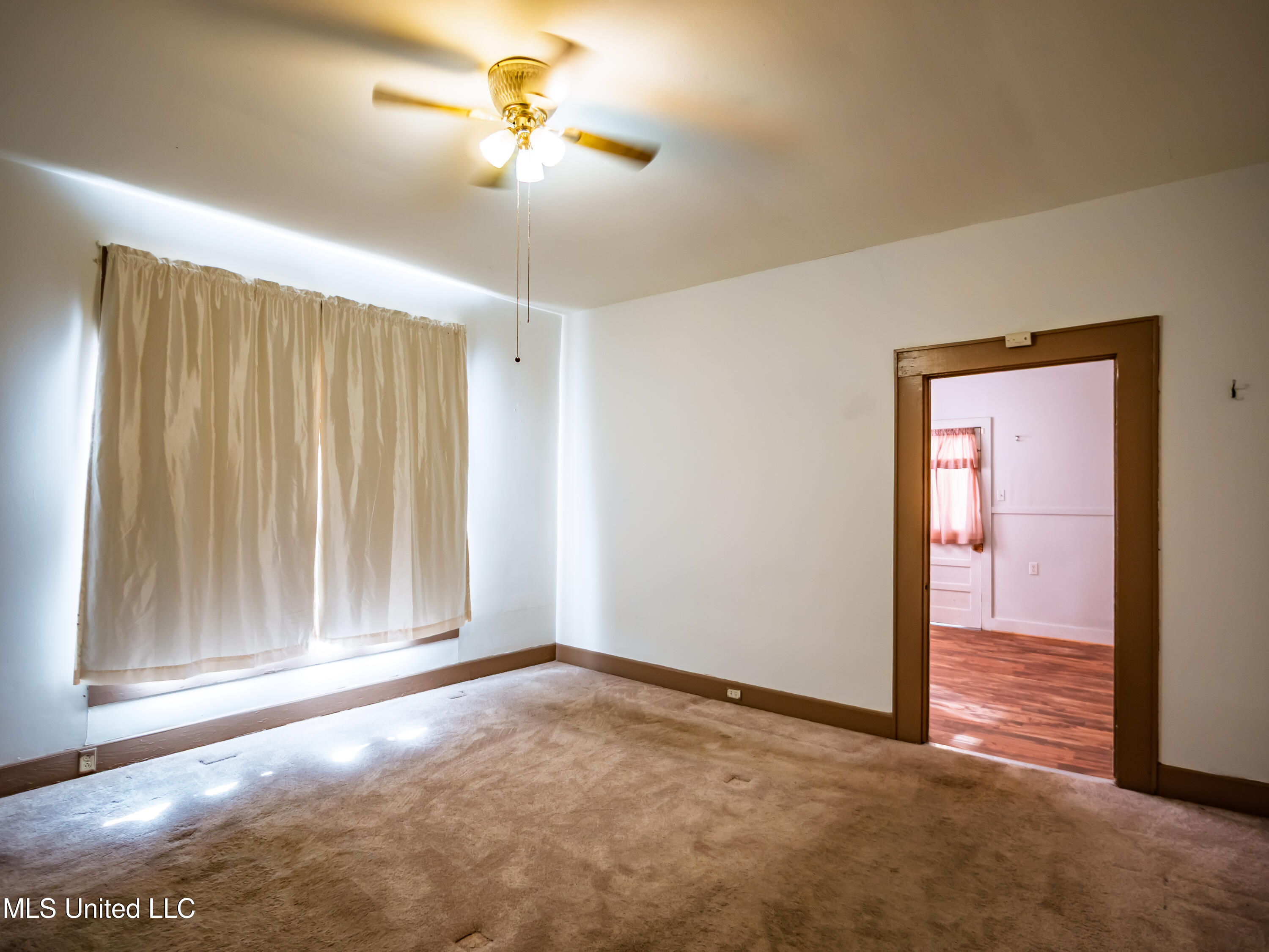 210 Eureka Street Property Photo 21