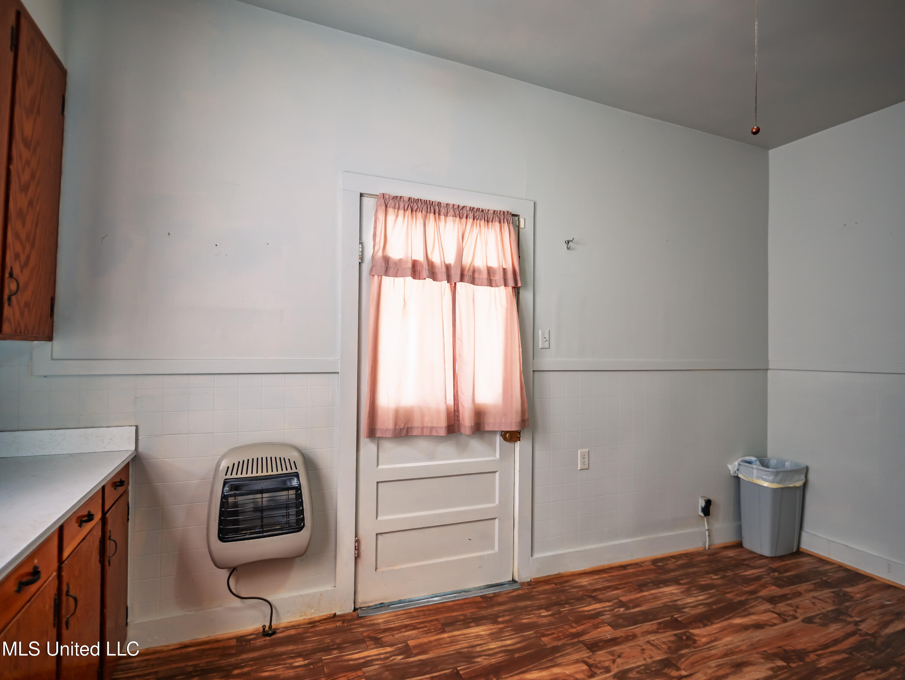 210 Eureka Street Property Photo 29