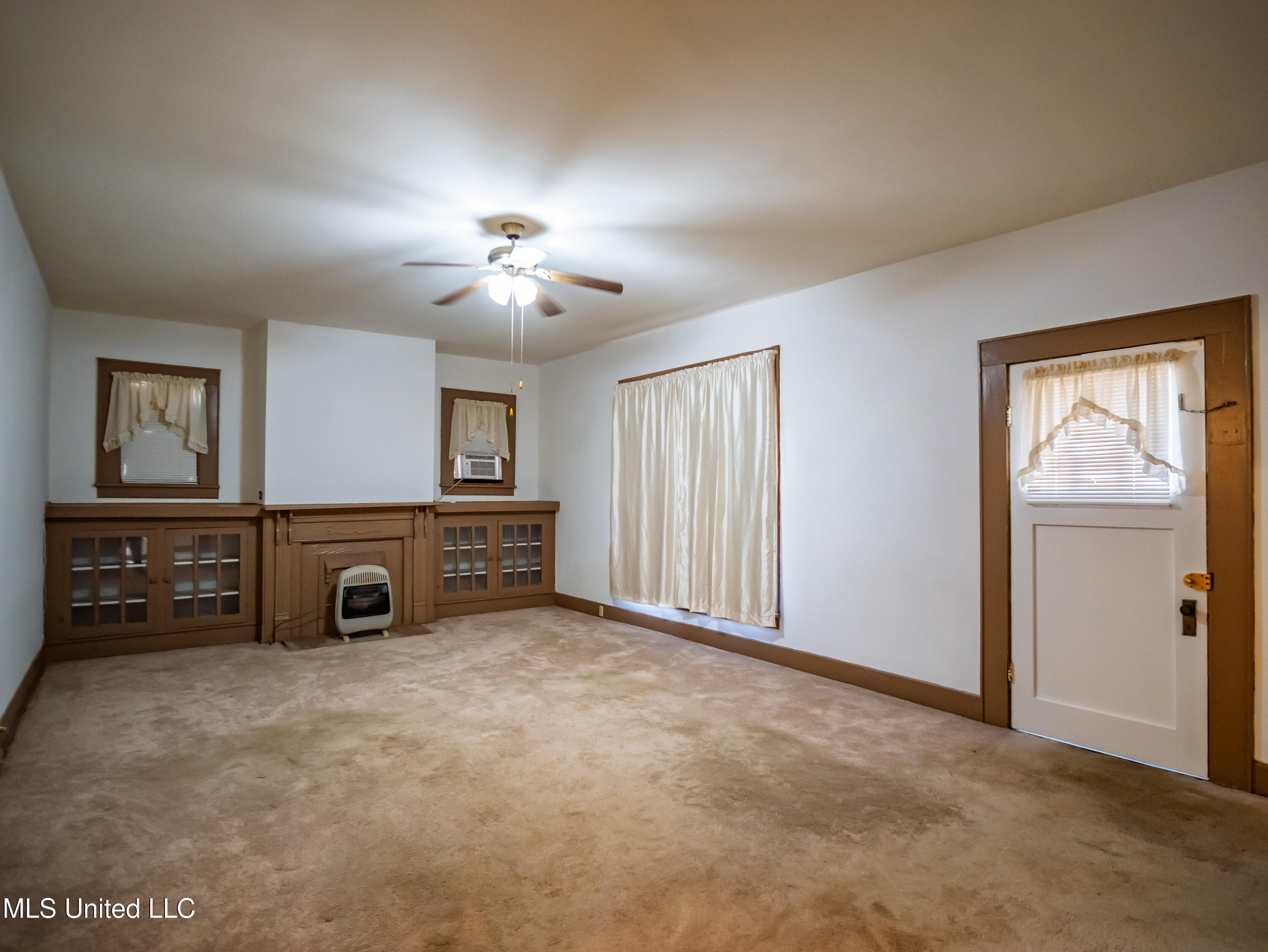 210 Eureka Street Property Photo 47