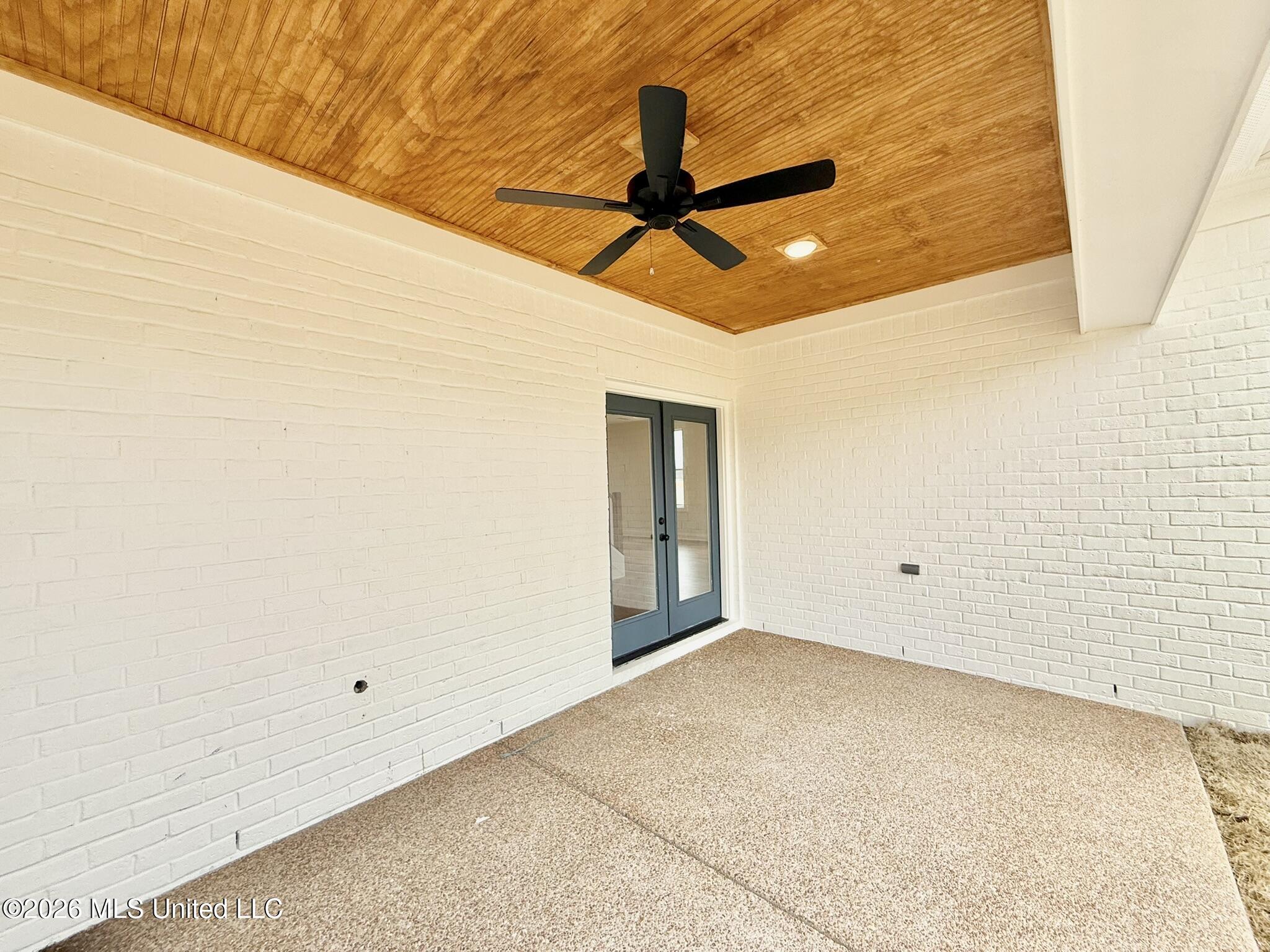 6529 Eastland Court Property Photo 19