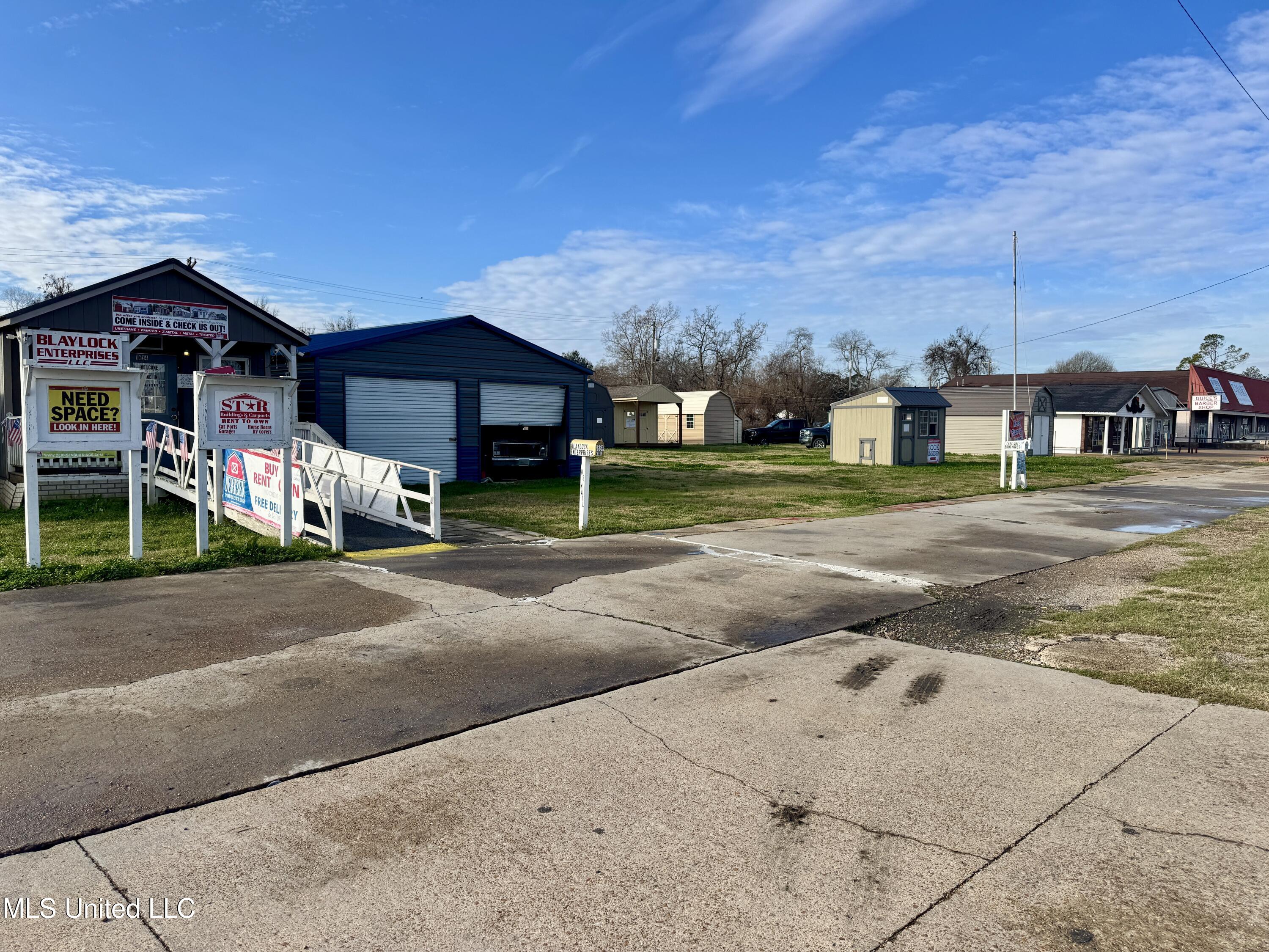 1634 Carter Street Property Photo 2