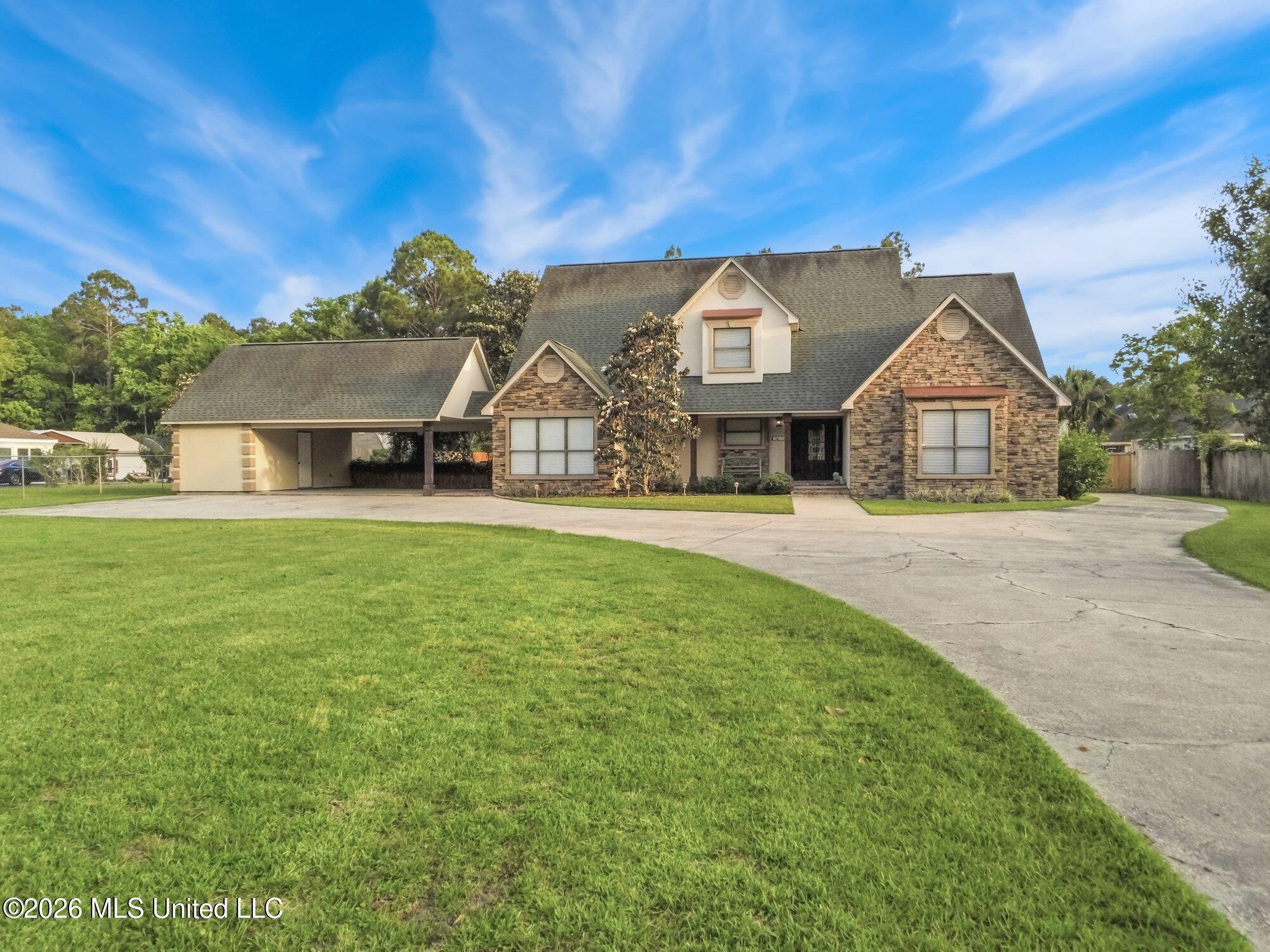 18029 Commission Road Property Photo 2