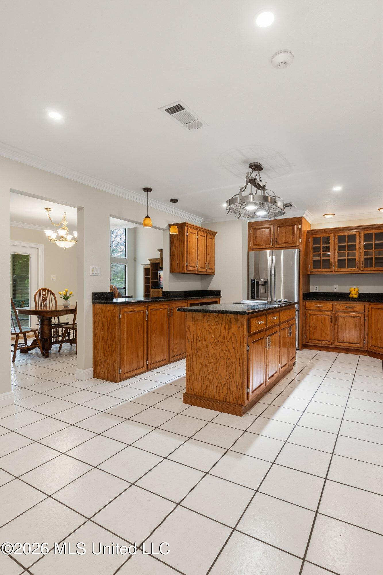 18029 Commission Road Property Photo 6