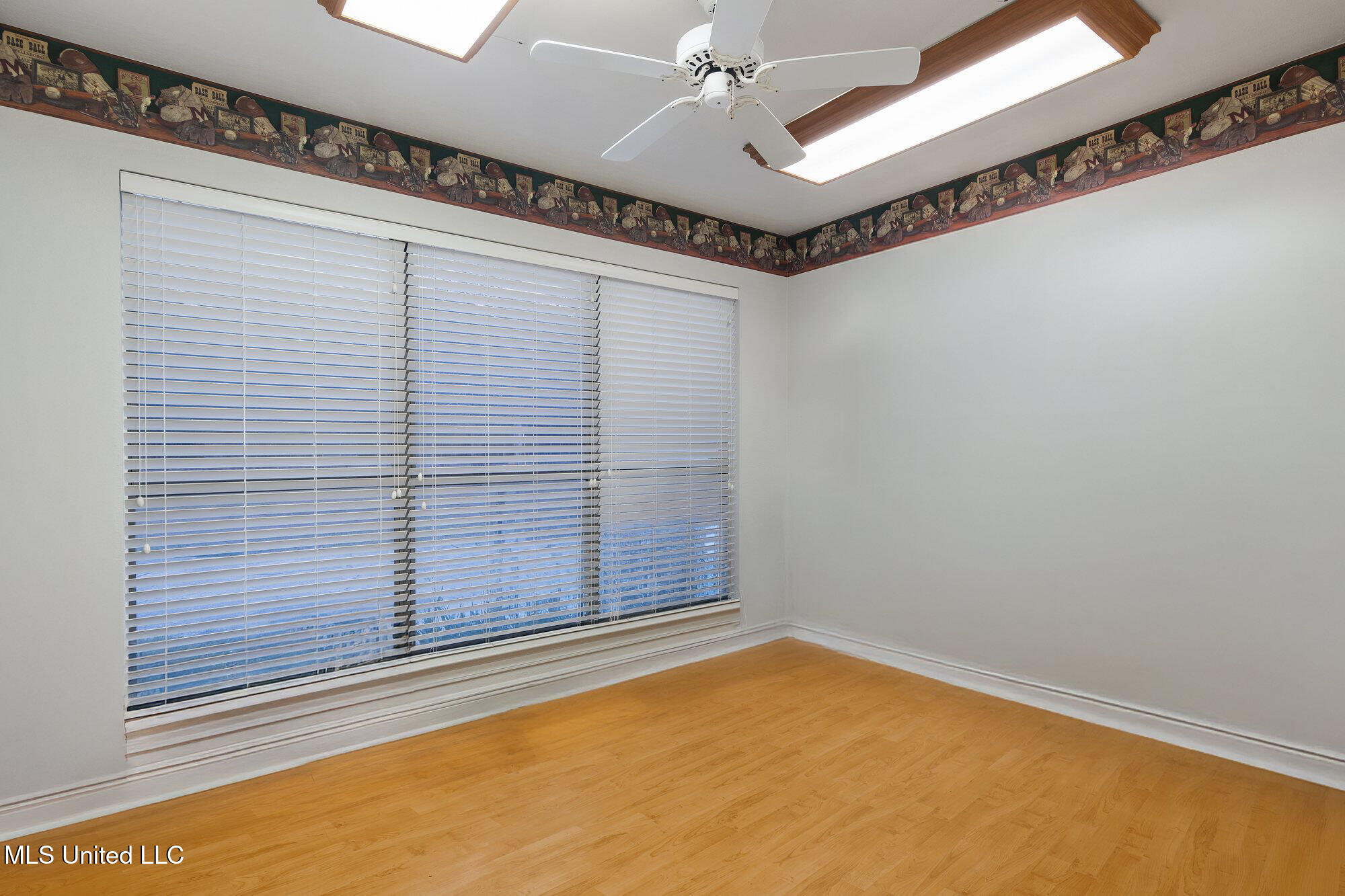 18029 Commission Road Property Photo 13