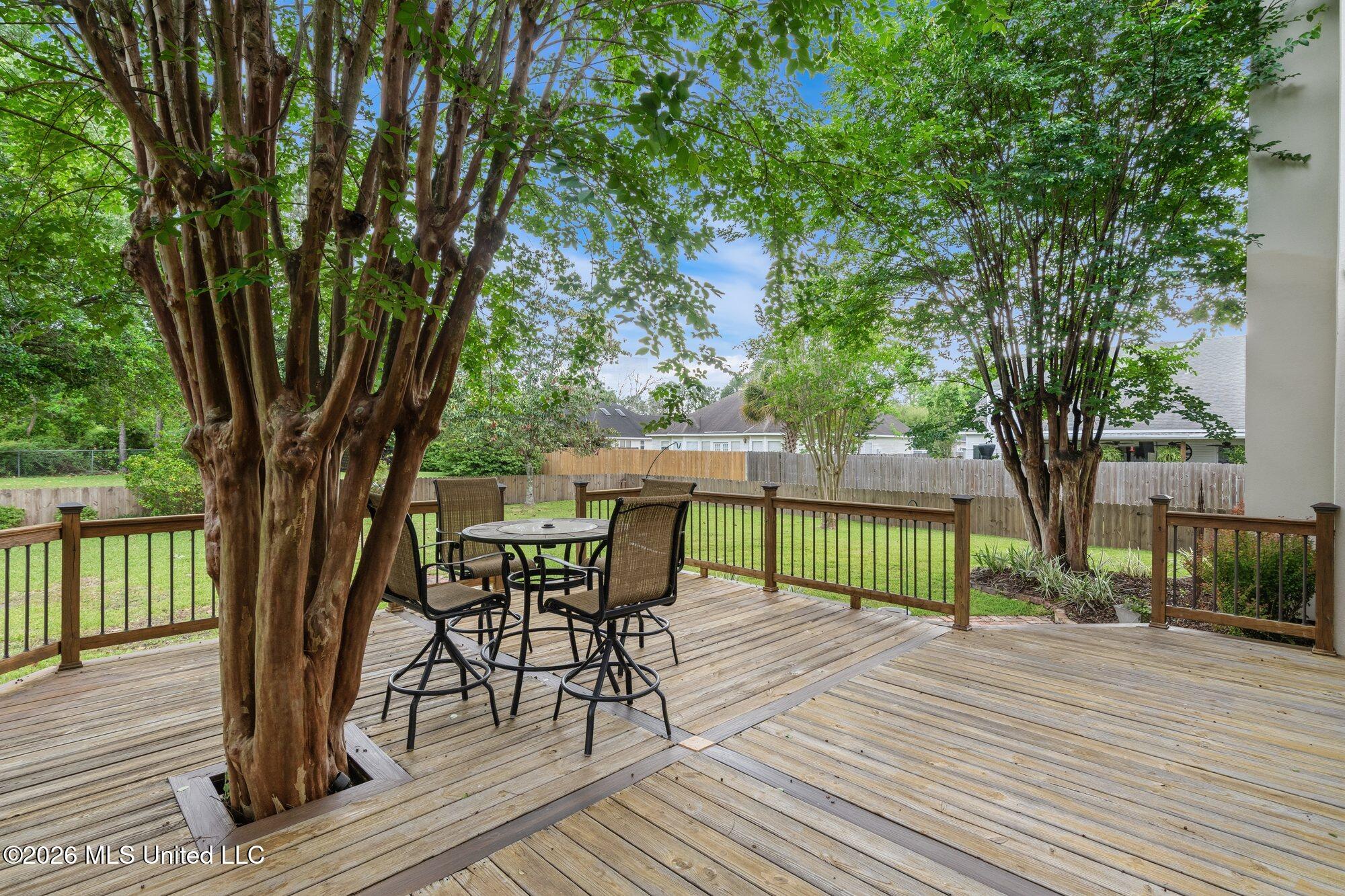 18029 Commission Road Property Photo 27