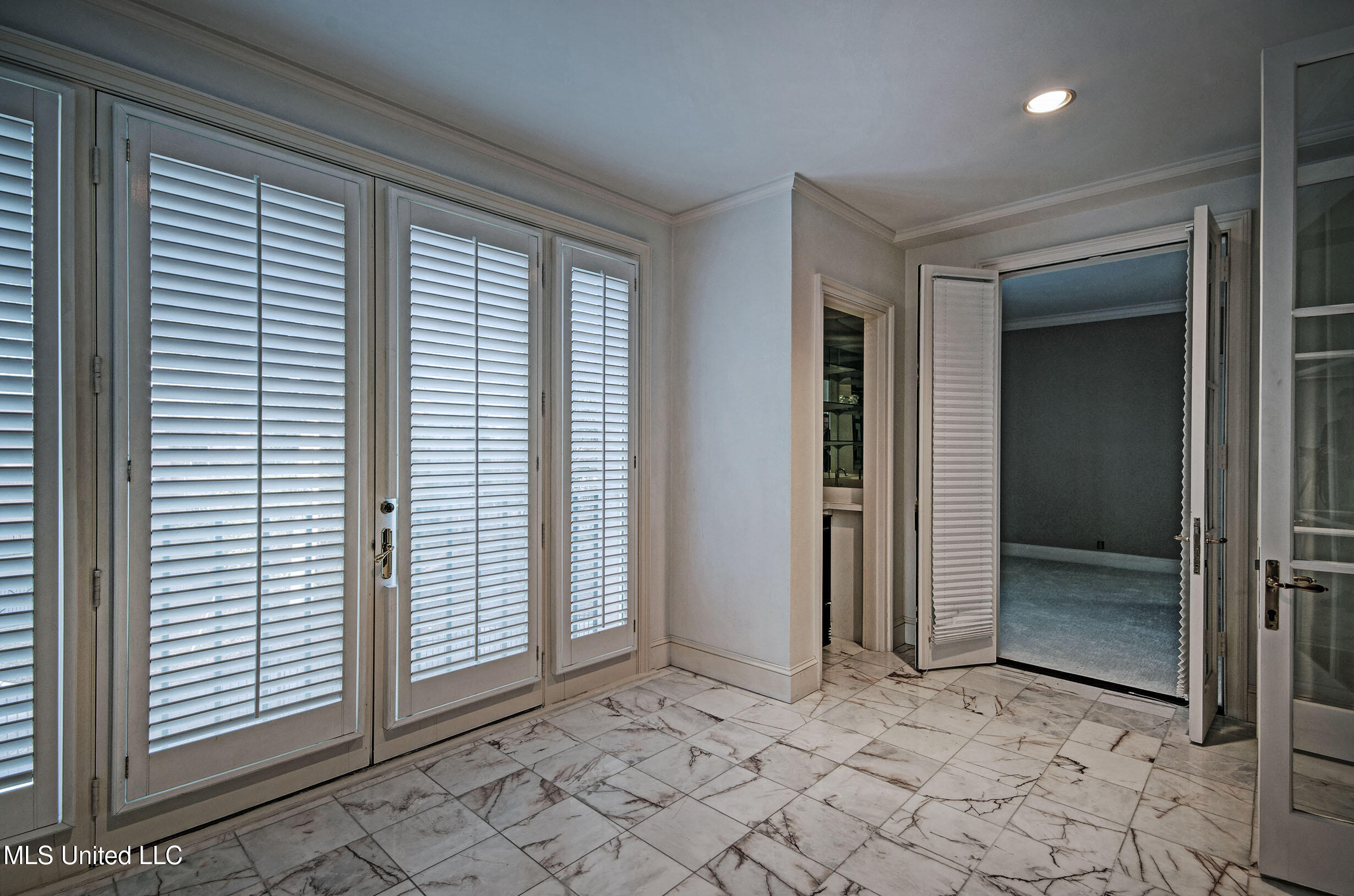 1200 Meadowbrook Road Property Photo 21