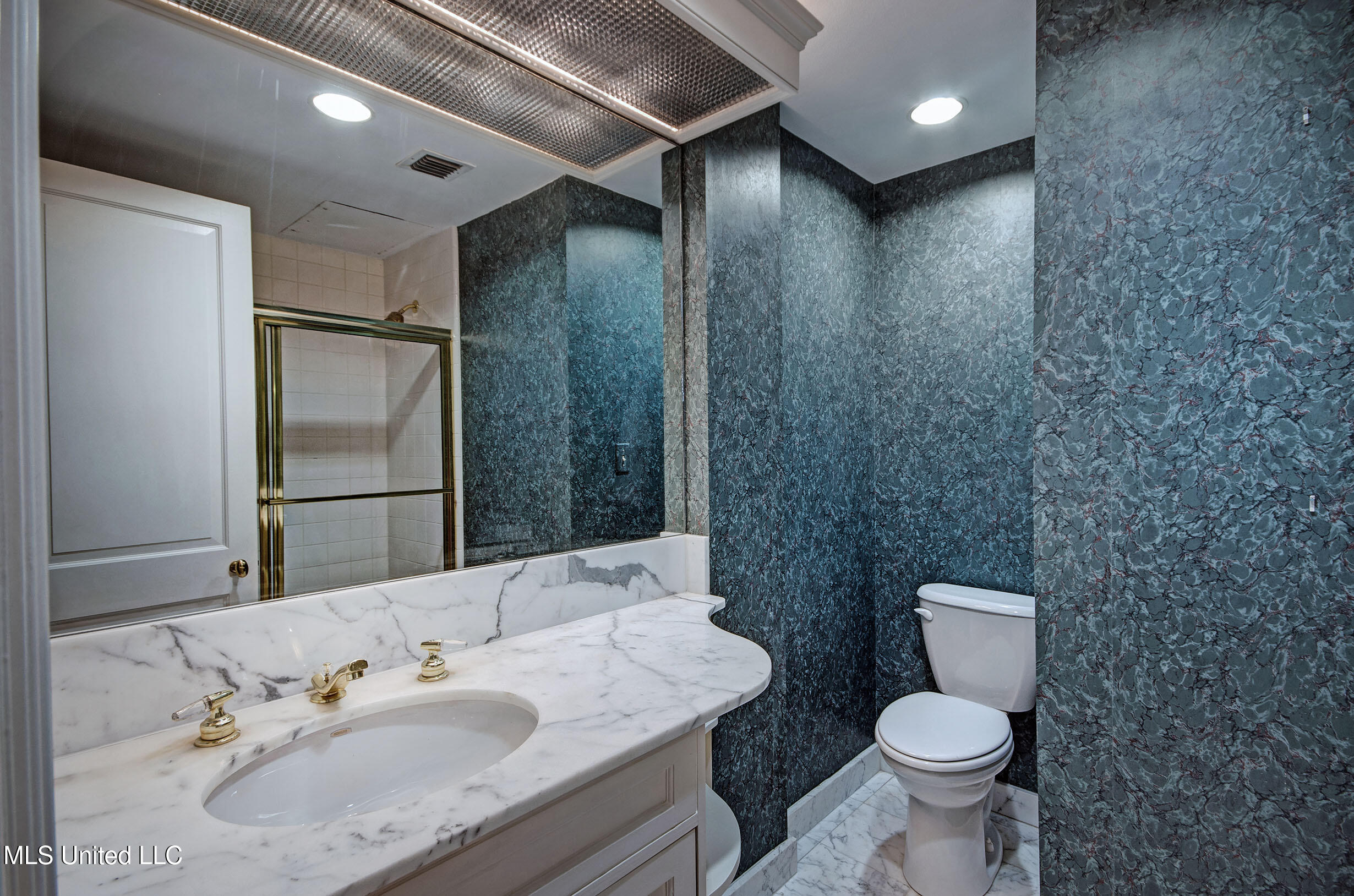 1200 Meadowbrook Road Property Photo 32