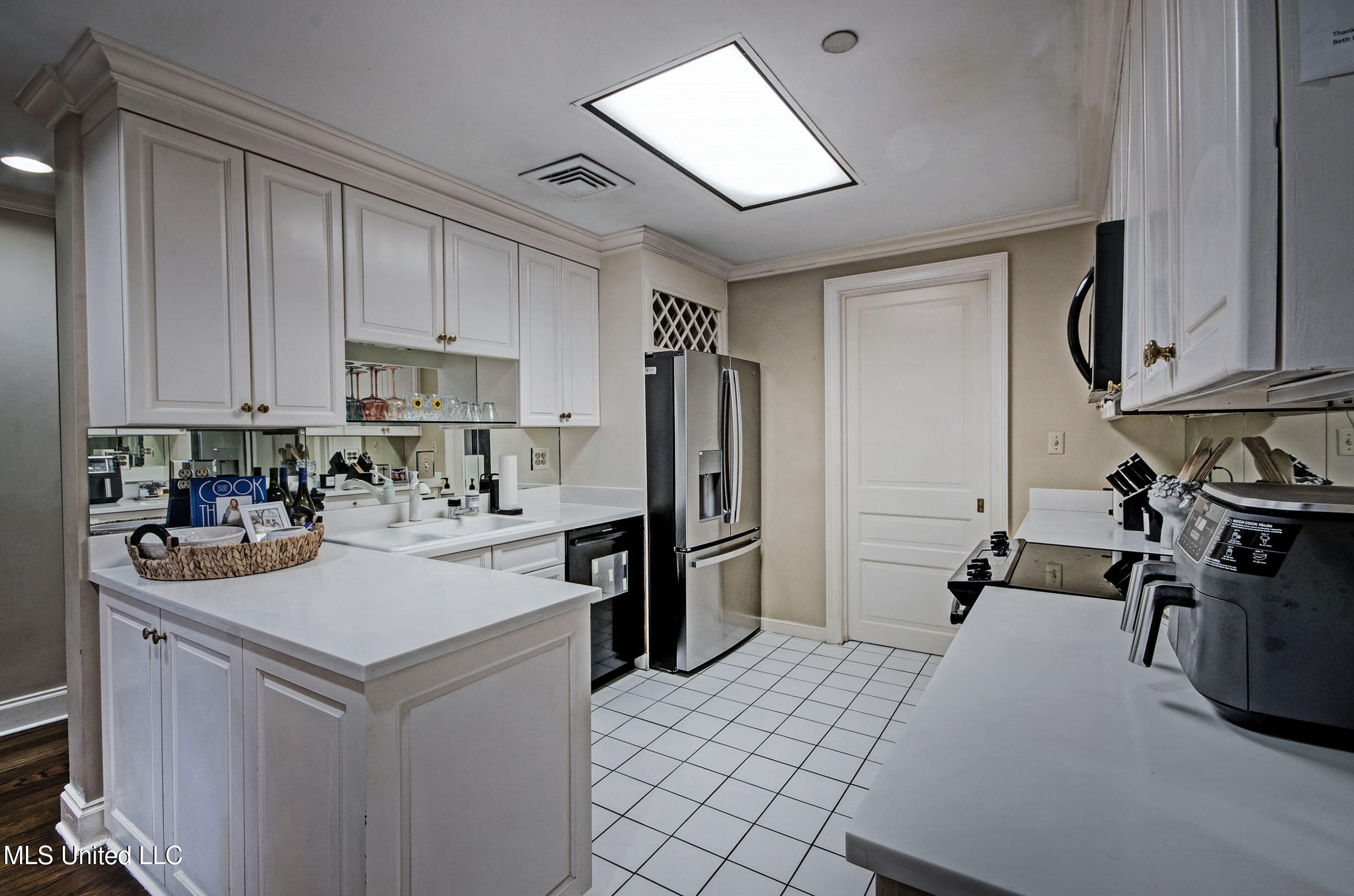 1200 Meadowbrook Road Property Photo 38