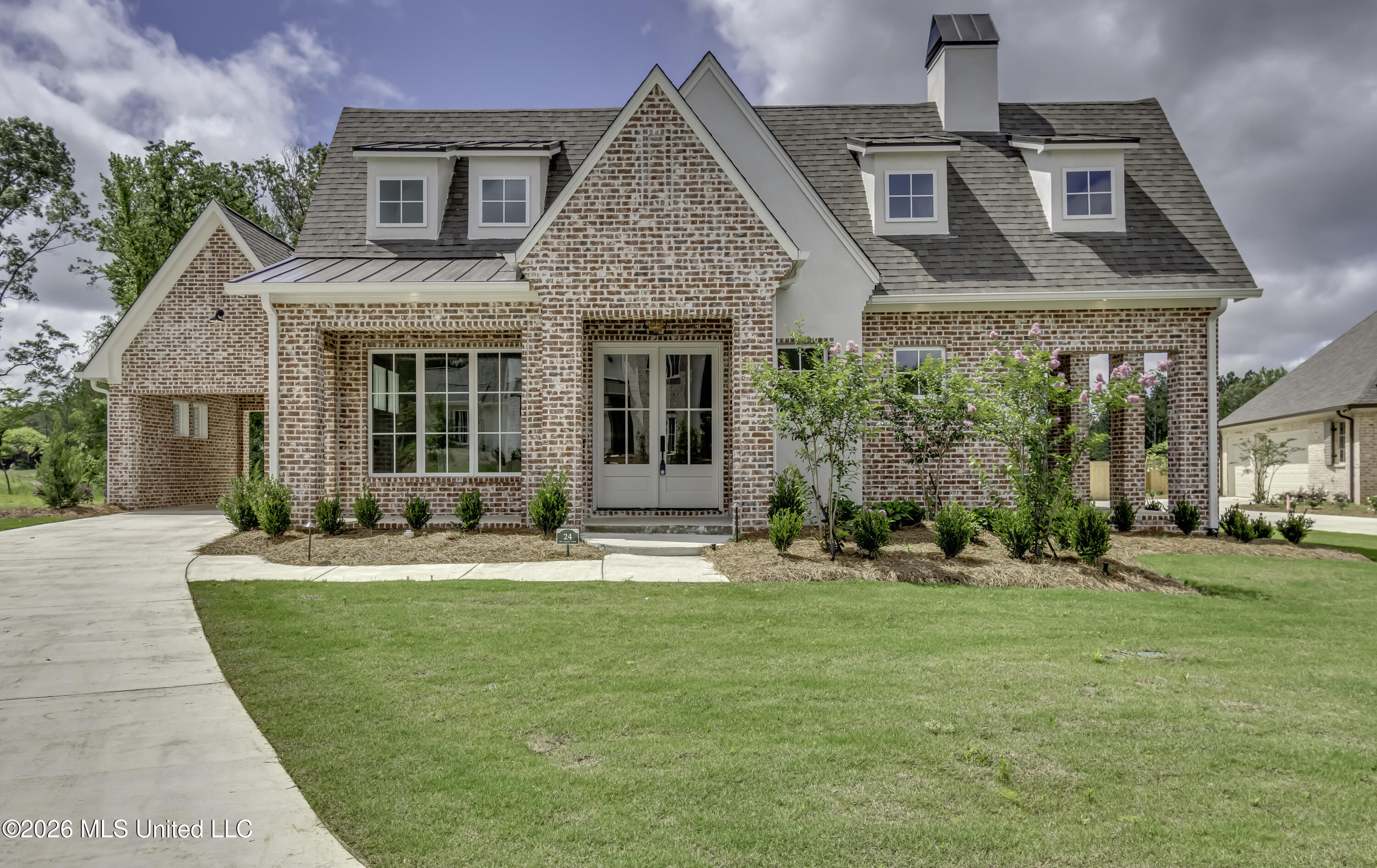 624 Big Valley Loop Property Photo 1