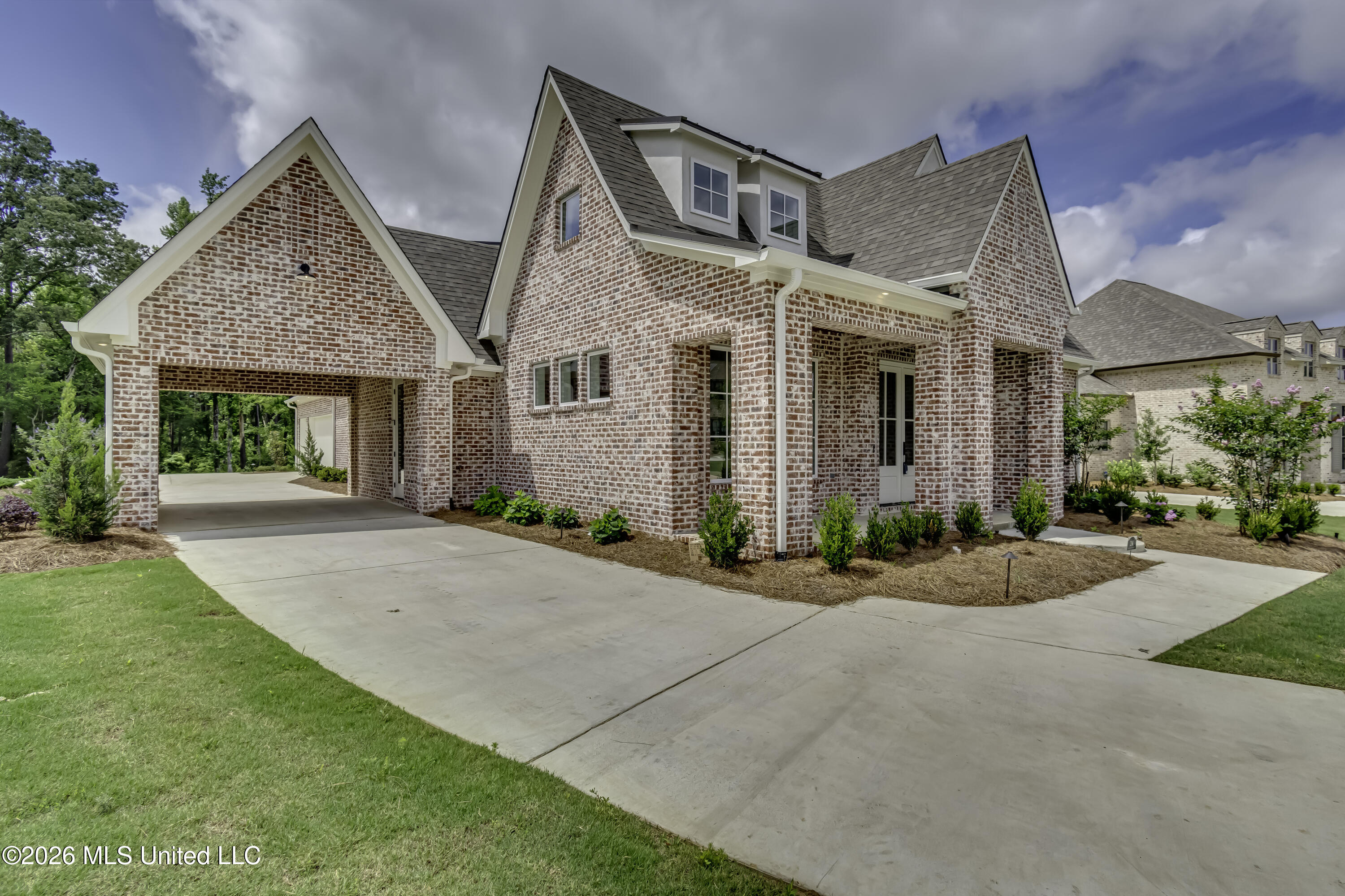 624 Big Valley Loop Property Photo 5