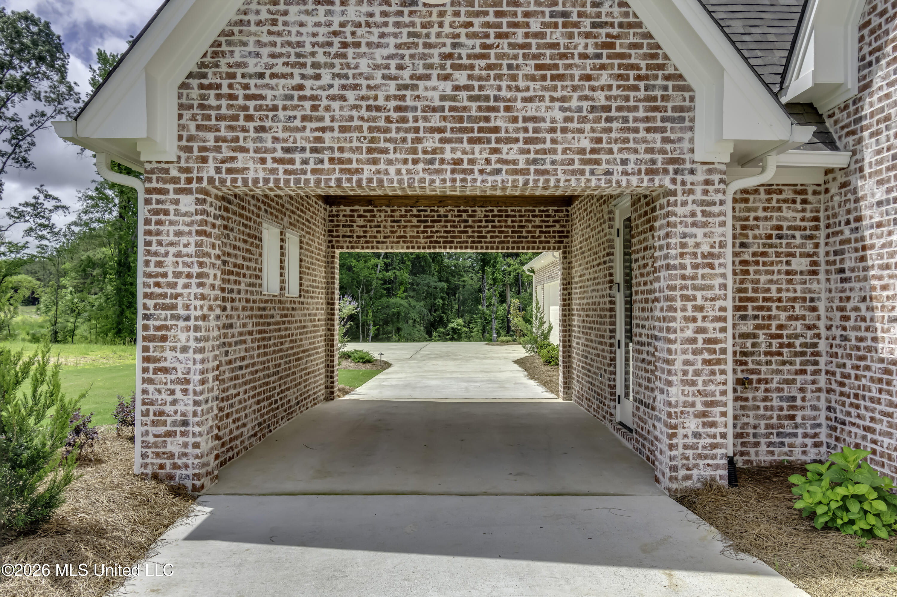 624 Big Valley Loop Property Photo 8