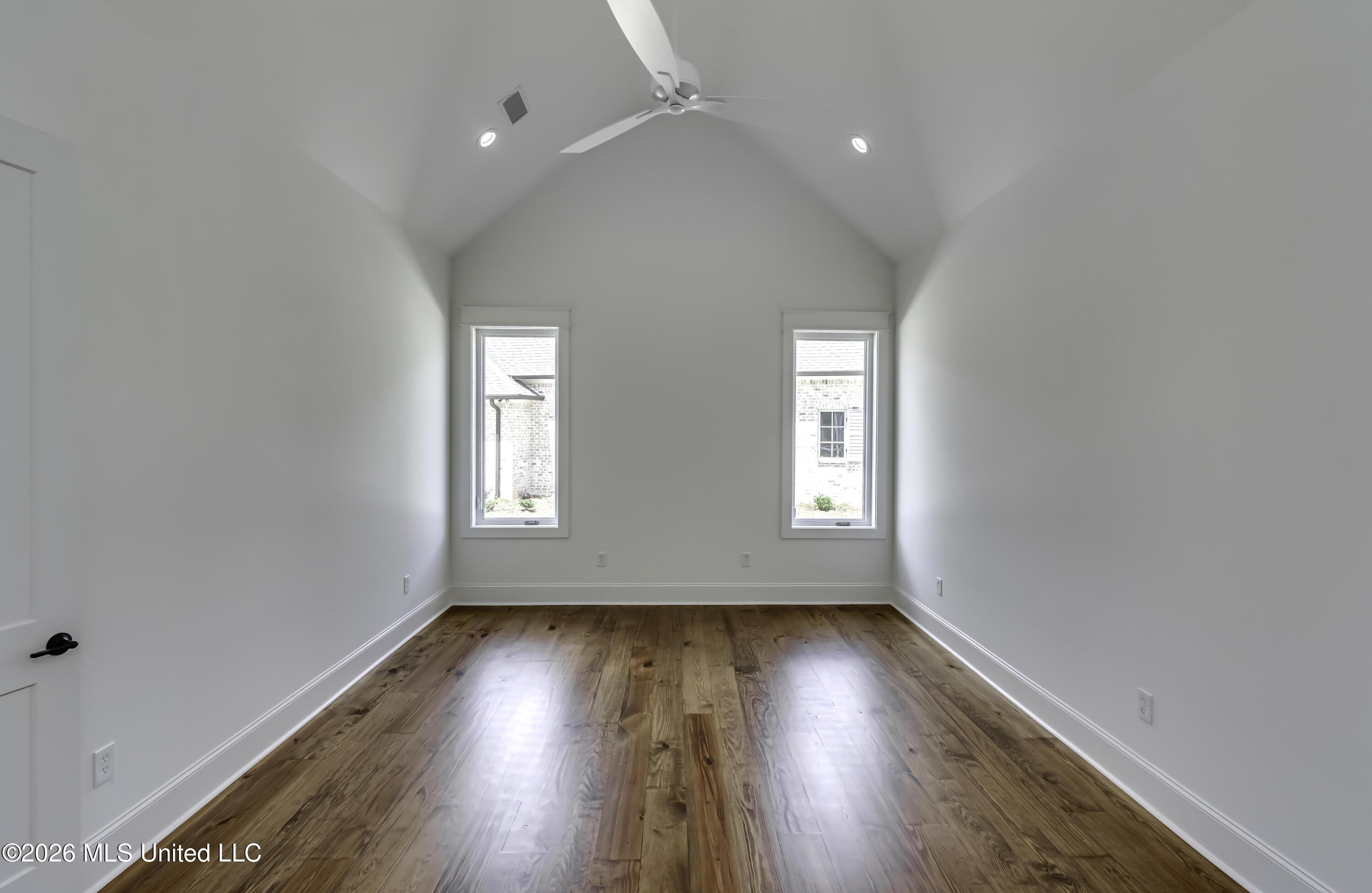 624 Big Valley Loop Property Photo 33