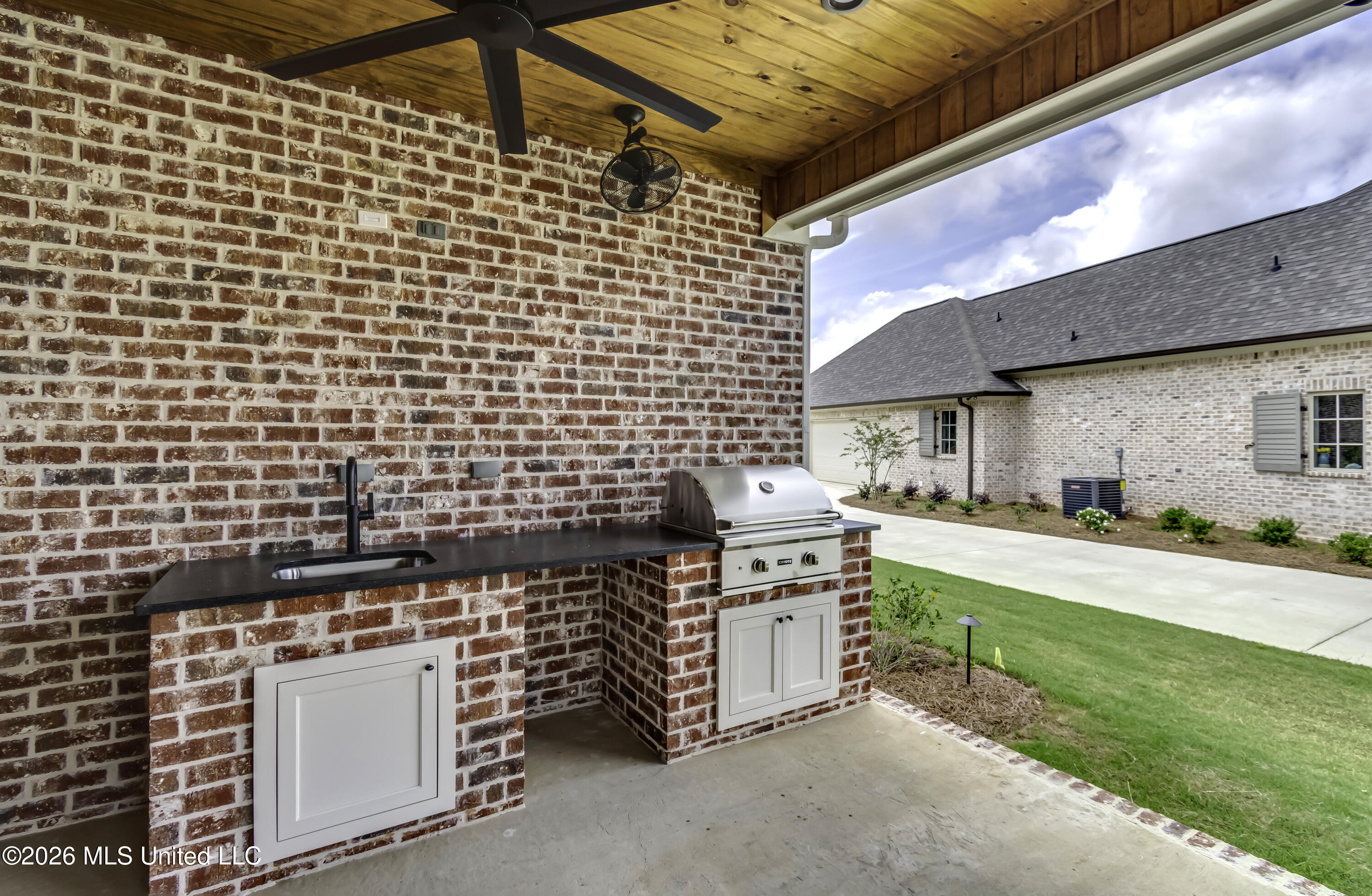 624 Big Valley Loop Property Photo 69