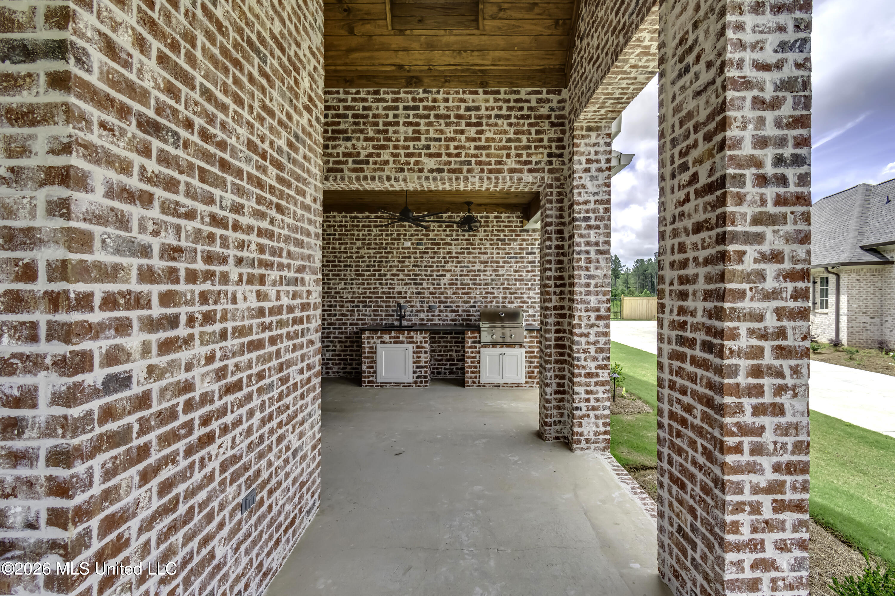 624 Big Valley Loop Property Photo 73