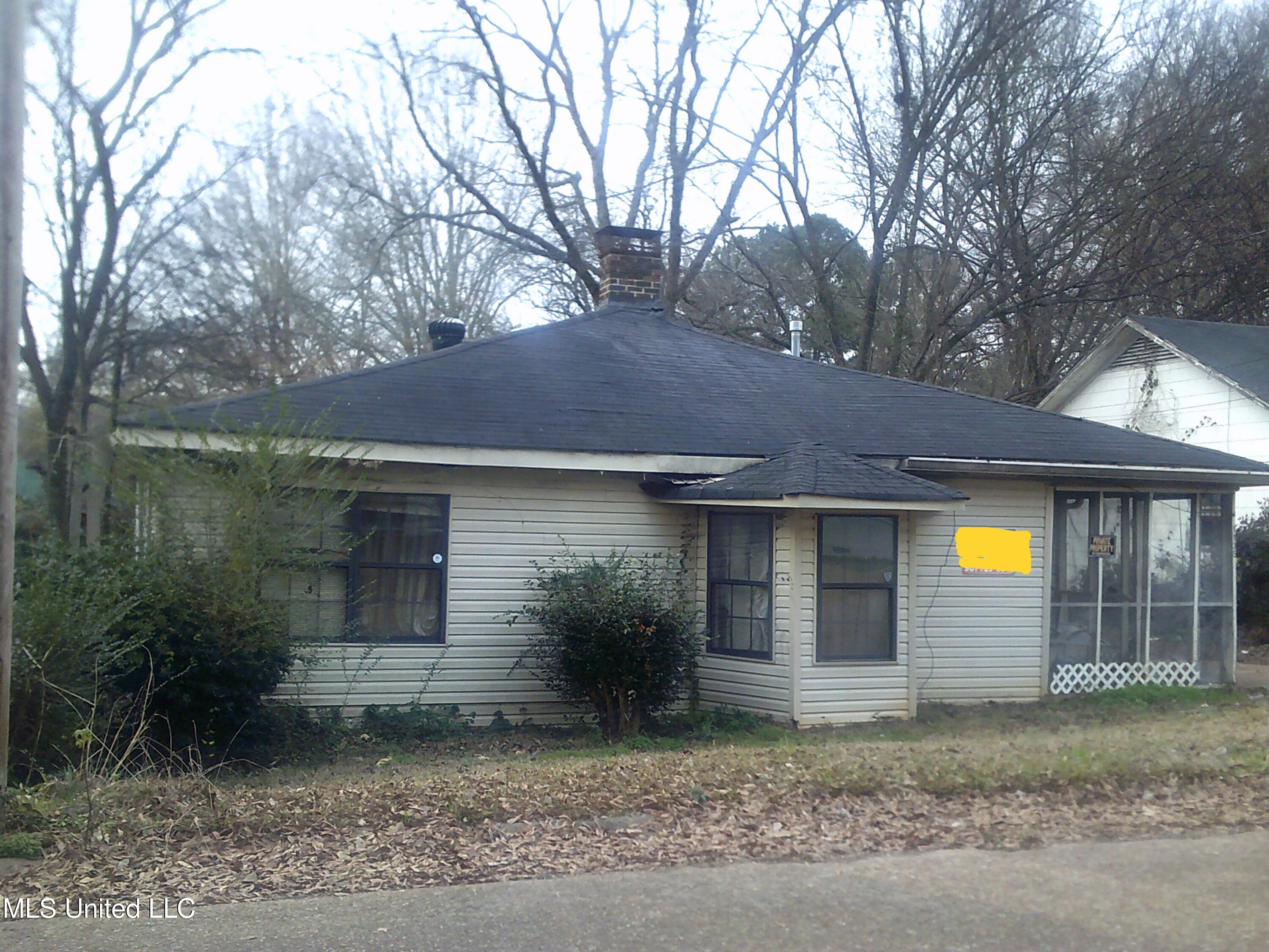 1135 S Mound Street Property Photo 6