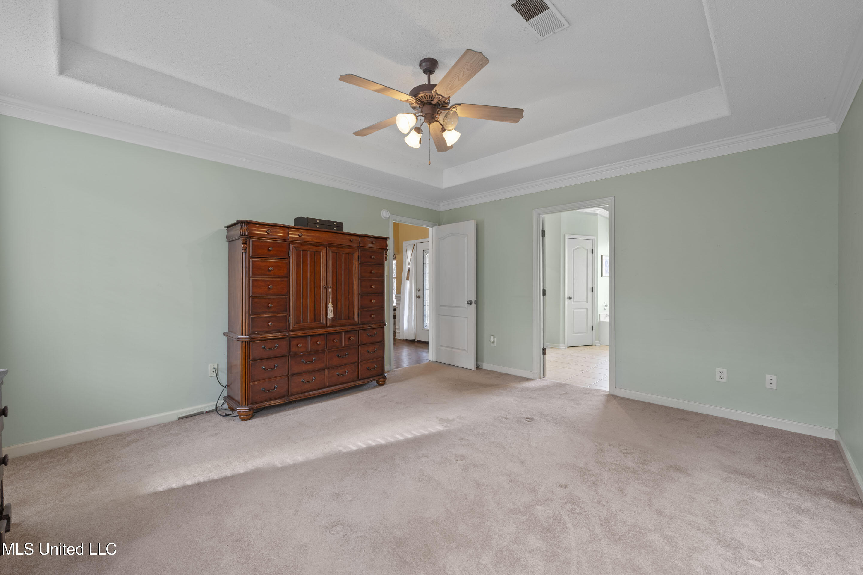 9861 Alexanders Ridge Drive Property Photo 12