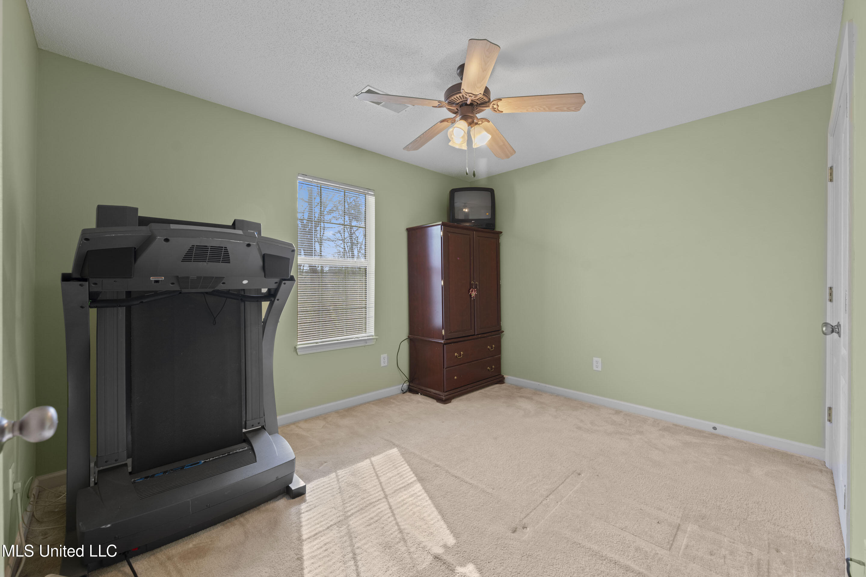 9861 Alexanders Ridge Drive Property Photo 20