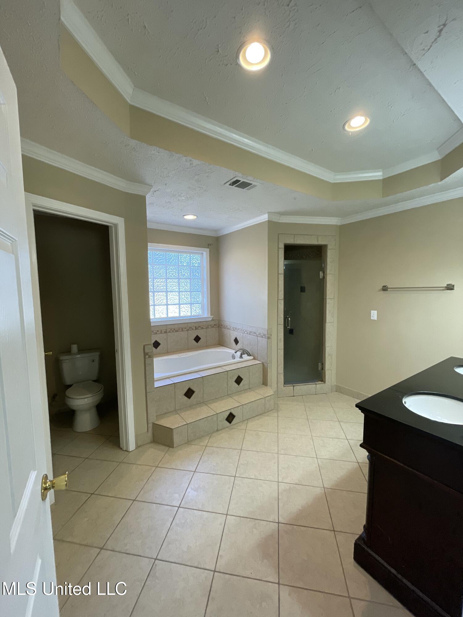 112 Ashwood Drive Property Photo 12