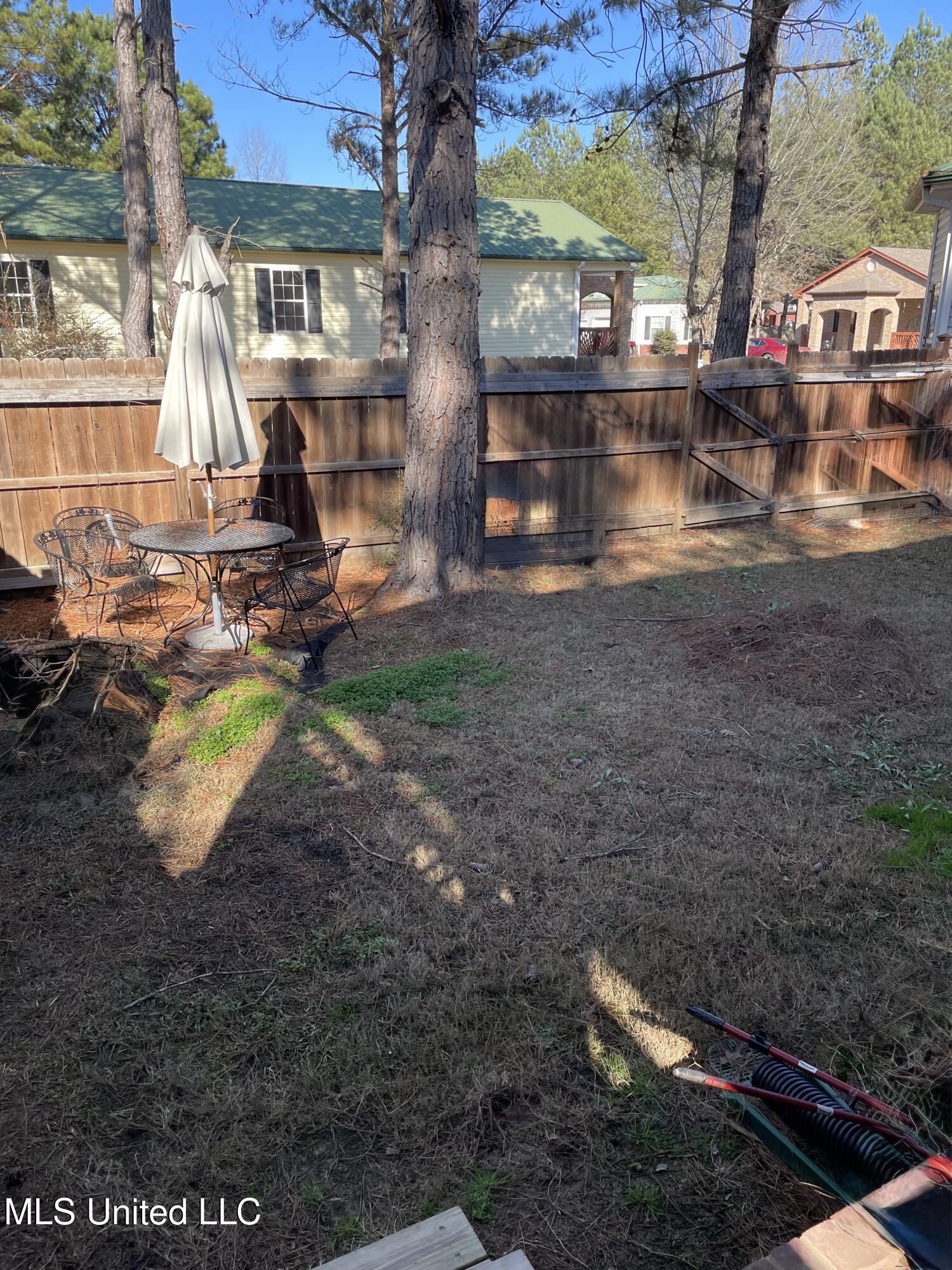 112 Ashwood Drive Property Photo 24