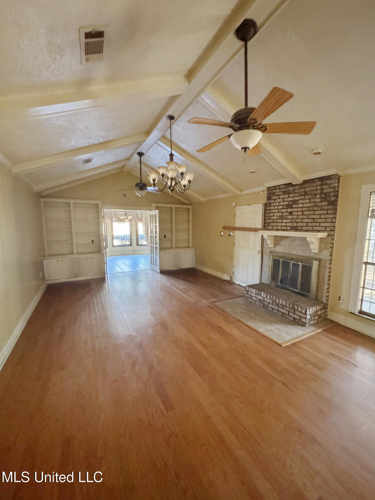 980 Royal Oak Drive Property Photo 15