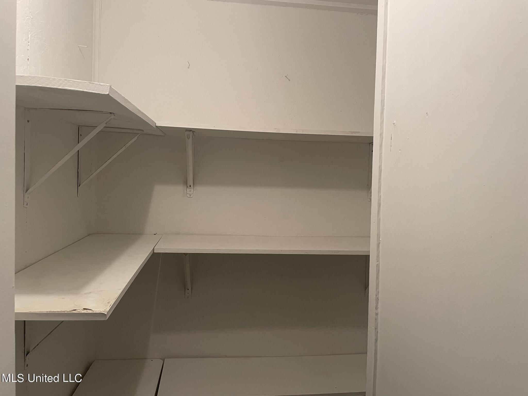 1235 Jacks Avenue Property Photo 4