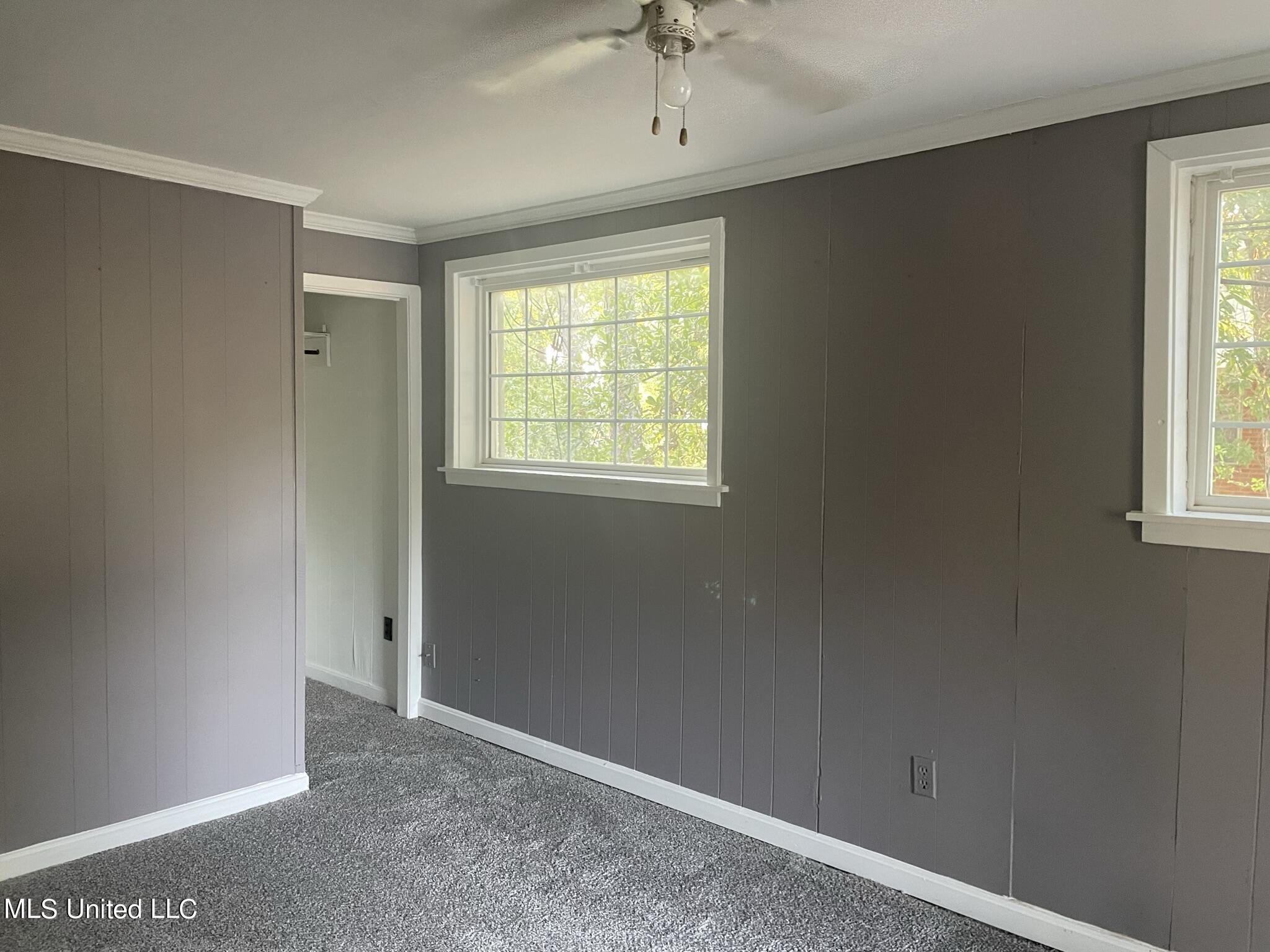 1235 Jacks Avenue Property Photo 6