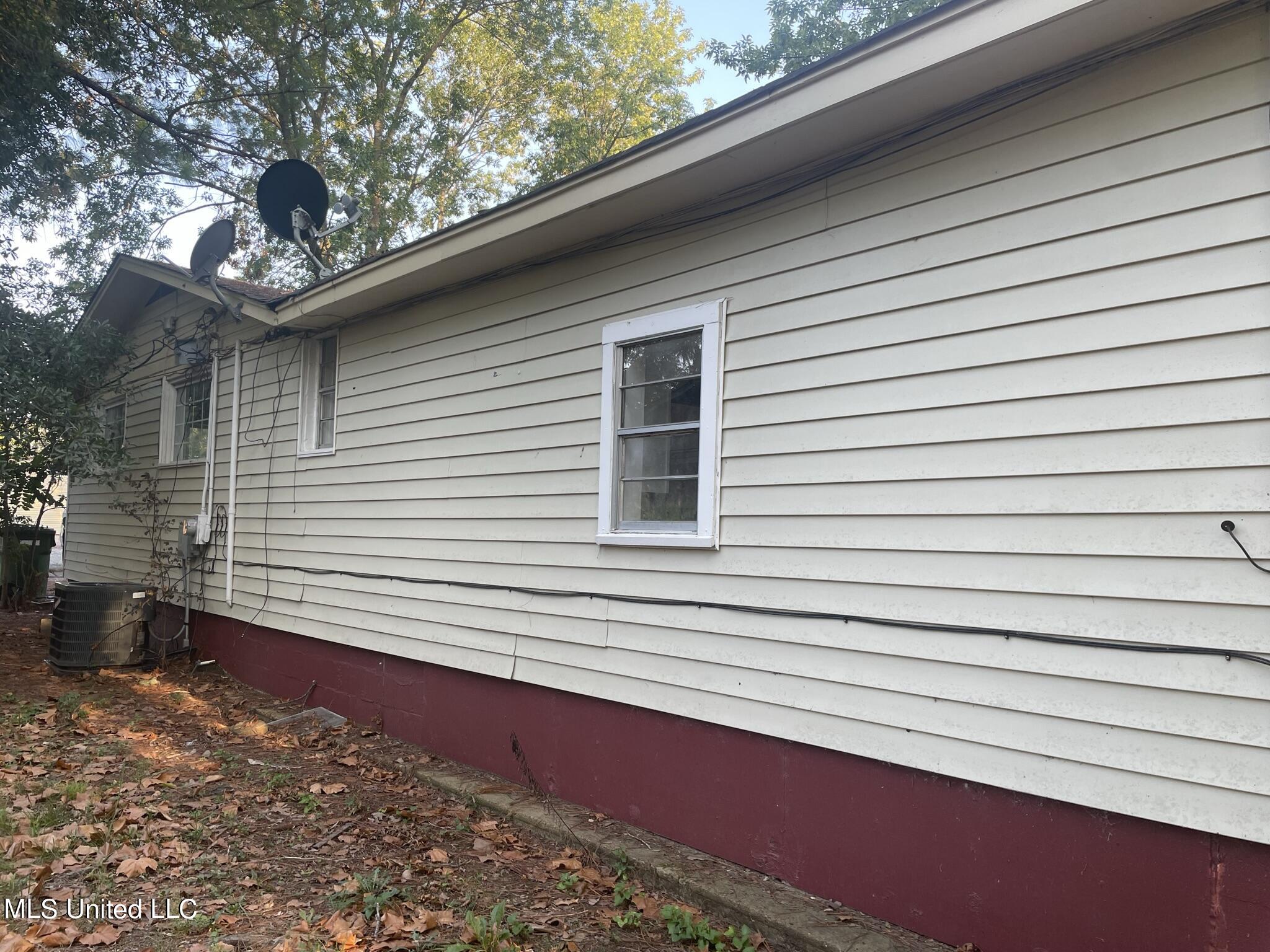 1235 Jacks Avenue Property Photo 18